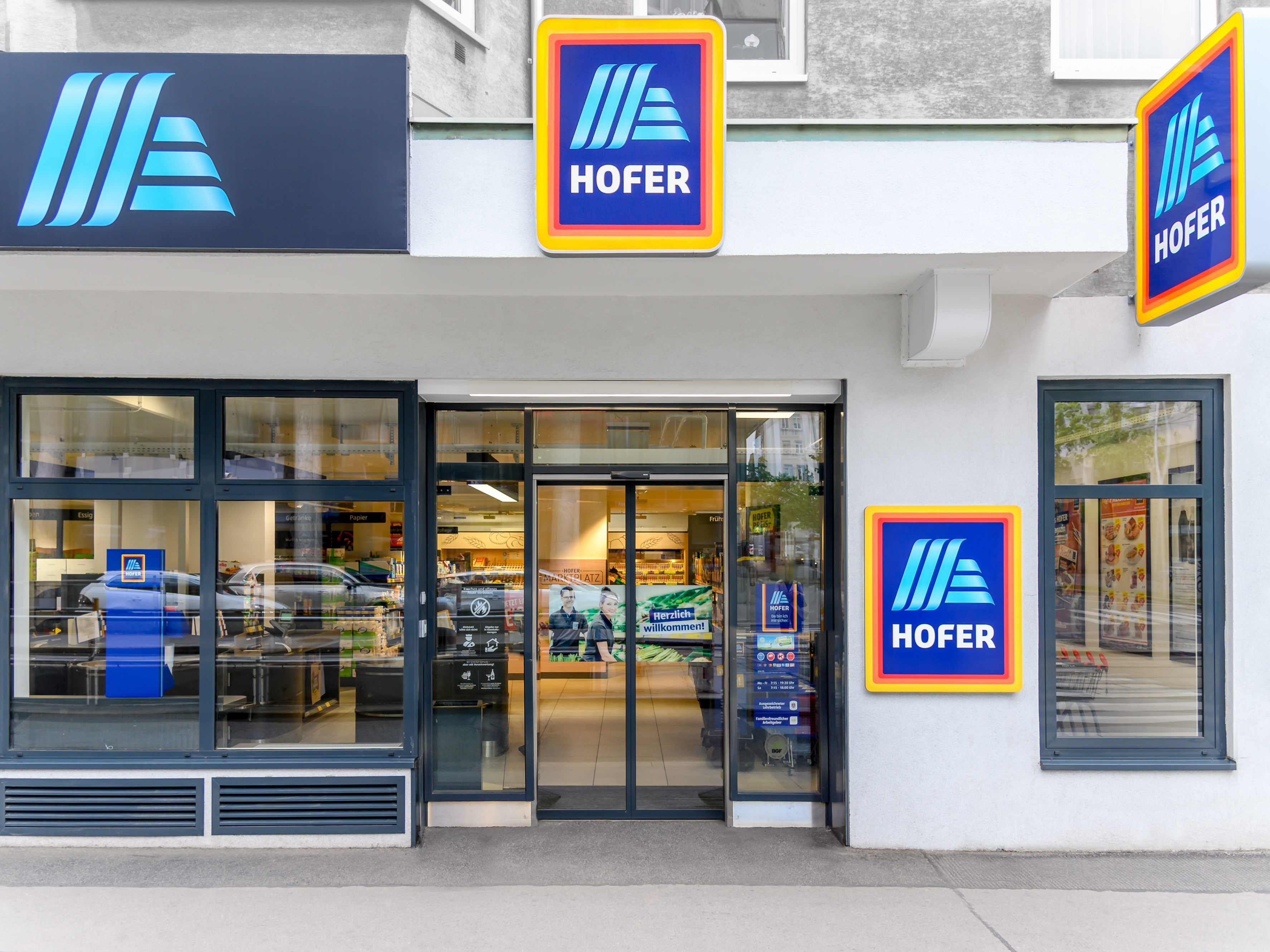 In der Ottarkinger Straße eröffnet eine neue HOFER-Filiale. In der Ottarkinger Straße eröffnet eine neue HOFER-Filiale.
