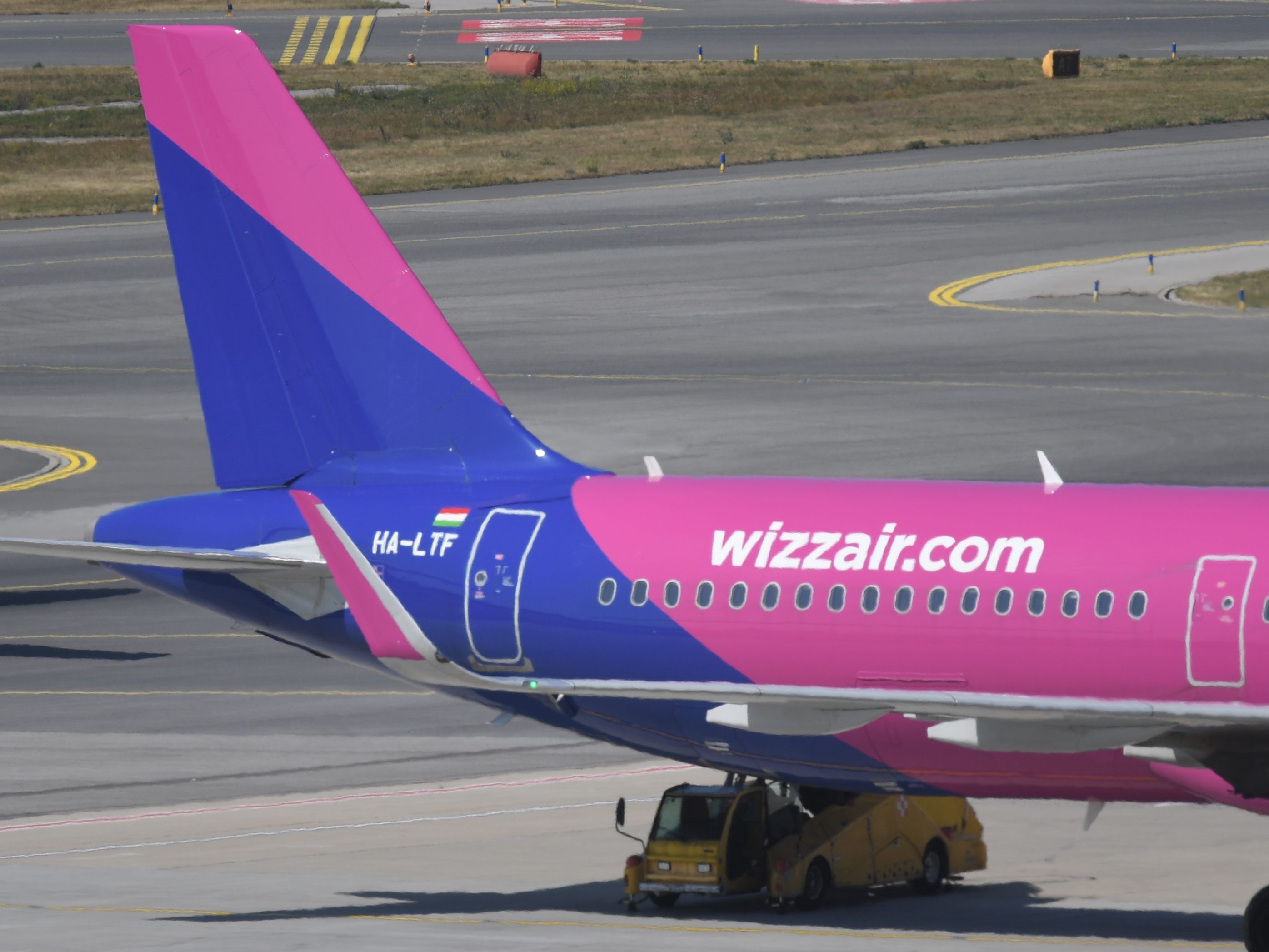 Im Dezember hat Wizz Air die Flotte in Wien um zwei Flugzeuge aufgestockt. Im Dezember hat Wizz Air die Flotte in Wien um zwei Flugzeuge aufgestockt.