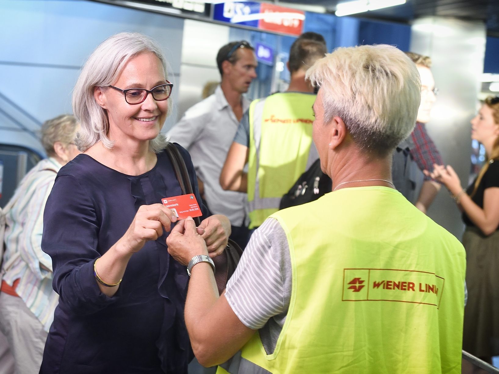 Im Jahr 2019 wurden 1,9 Prozent der Öffi-Nutzer bei Schwarzfahren erwischt.