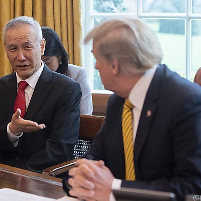 Zeremonie mit Liu He und Trump