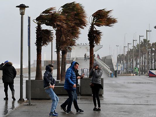 Heftige Sturmböen an der spanischen Küste in Valencia