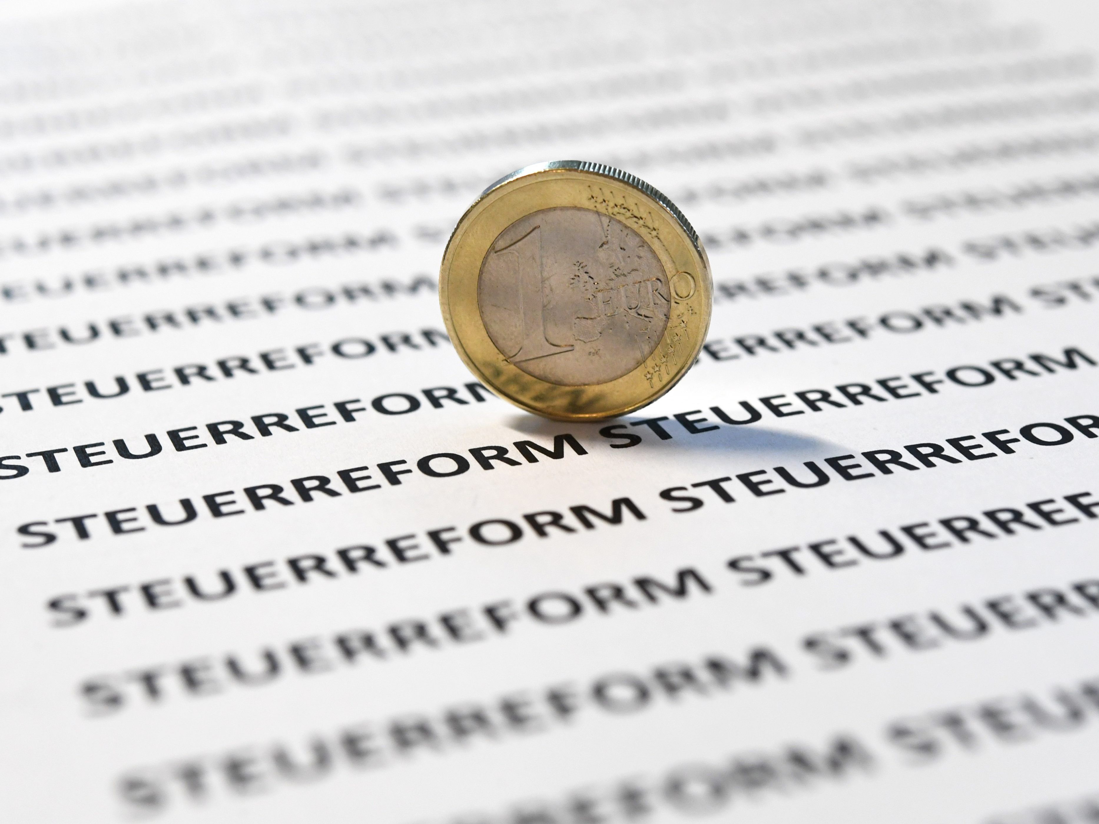 Regierungsprogramm Türkis-Grün: Thema Steuern. Regierungsprogramm Türkis-Grün: Thema Steuern.
