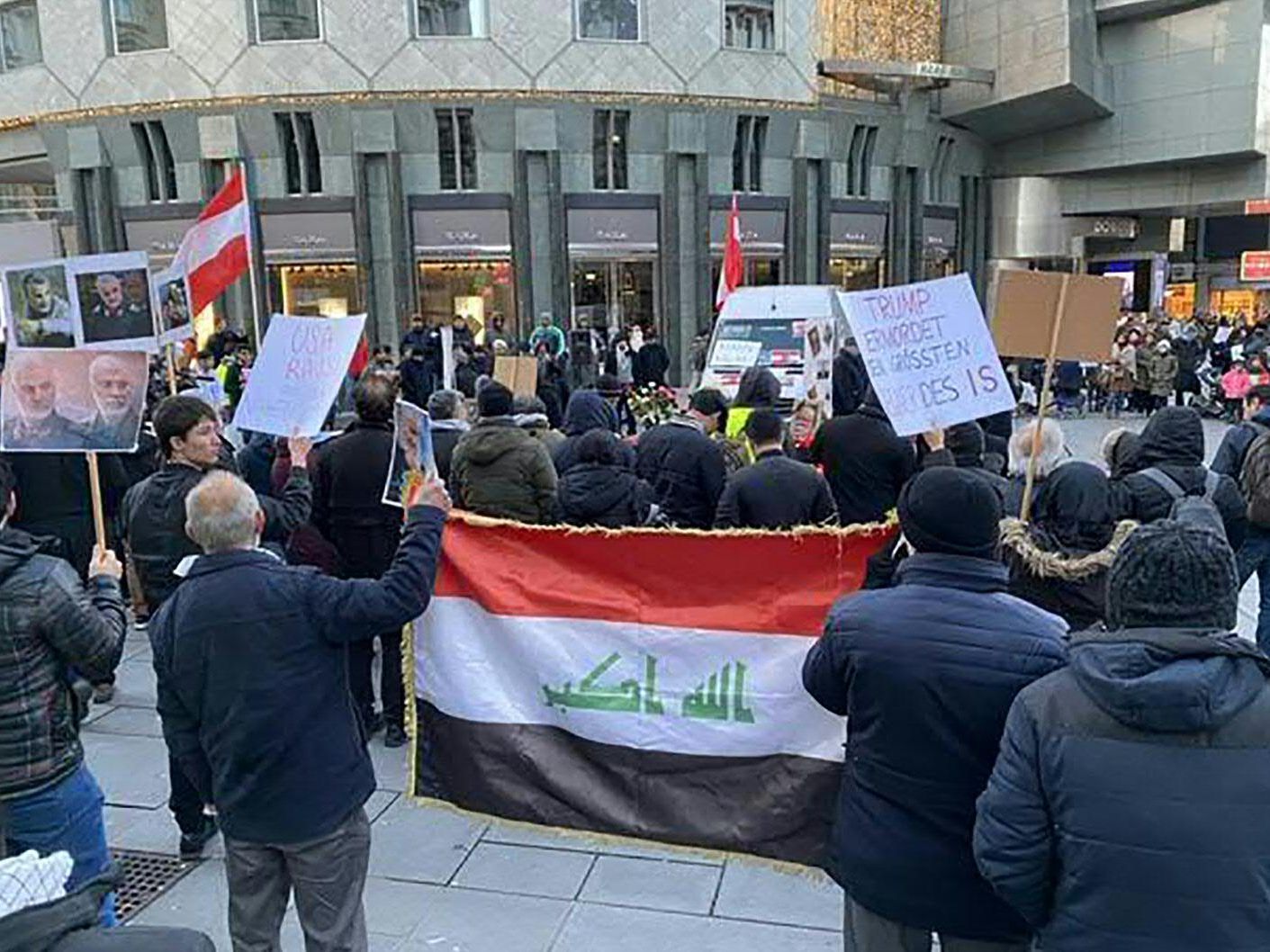 Mahnwache für getöteten iranischen Generali Soleimani in Wien. Mahnwache für getöteten iranischen Generali Soleimani in Wien.