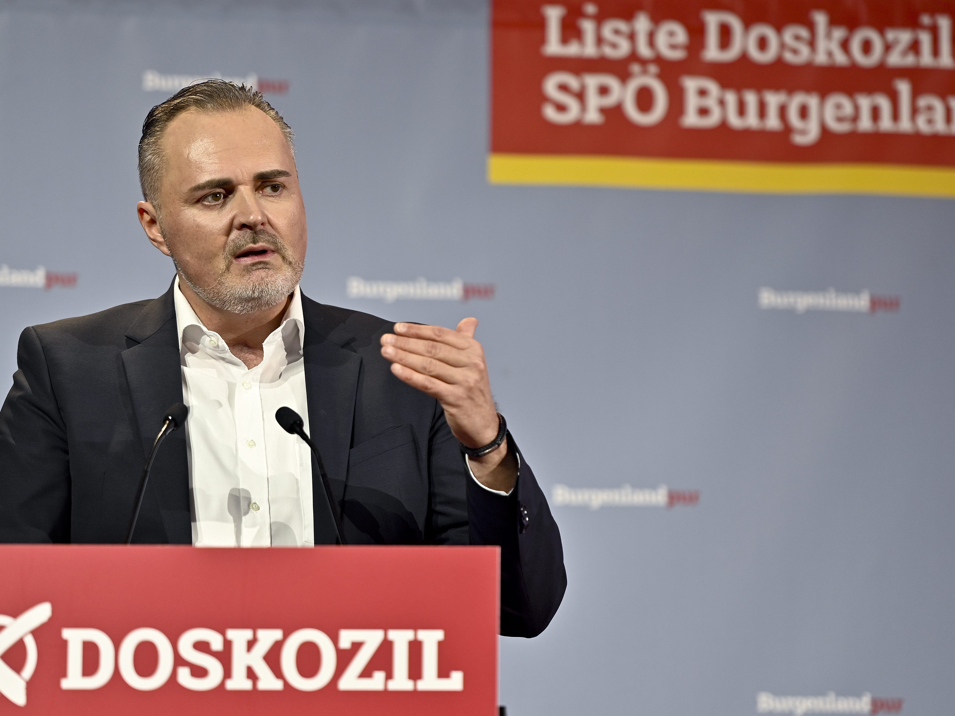 Doskozil könnte mit der SPÖ bei der Wahl im Burgenland zulegen. Doskozil könnte mit der SPÖ bei der Wahl im Burgenland zulegen.