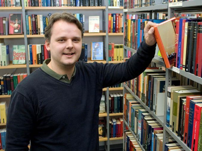 Bibliothekar Christian Ruescher