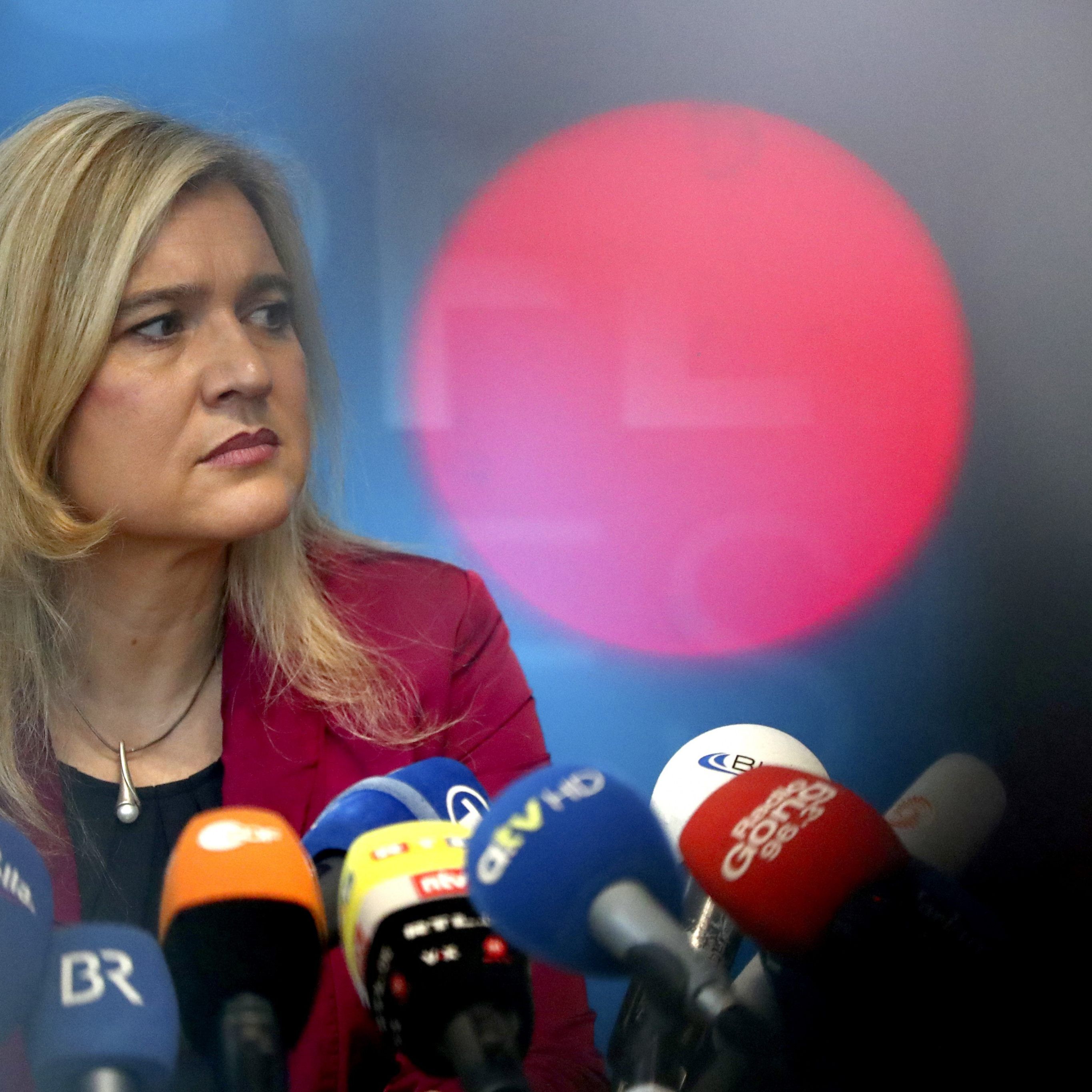 Melanie Huml (CSU), Staatsministerin für Gesundheit und Pflege, gibt im bayerischen Staatsministerium für Gesundheit und Pflege eine Pressekonferenz.