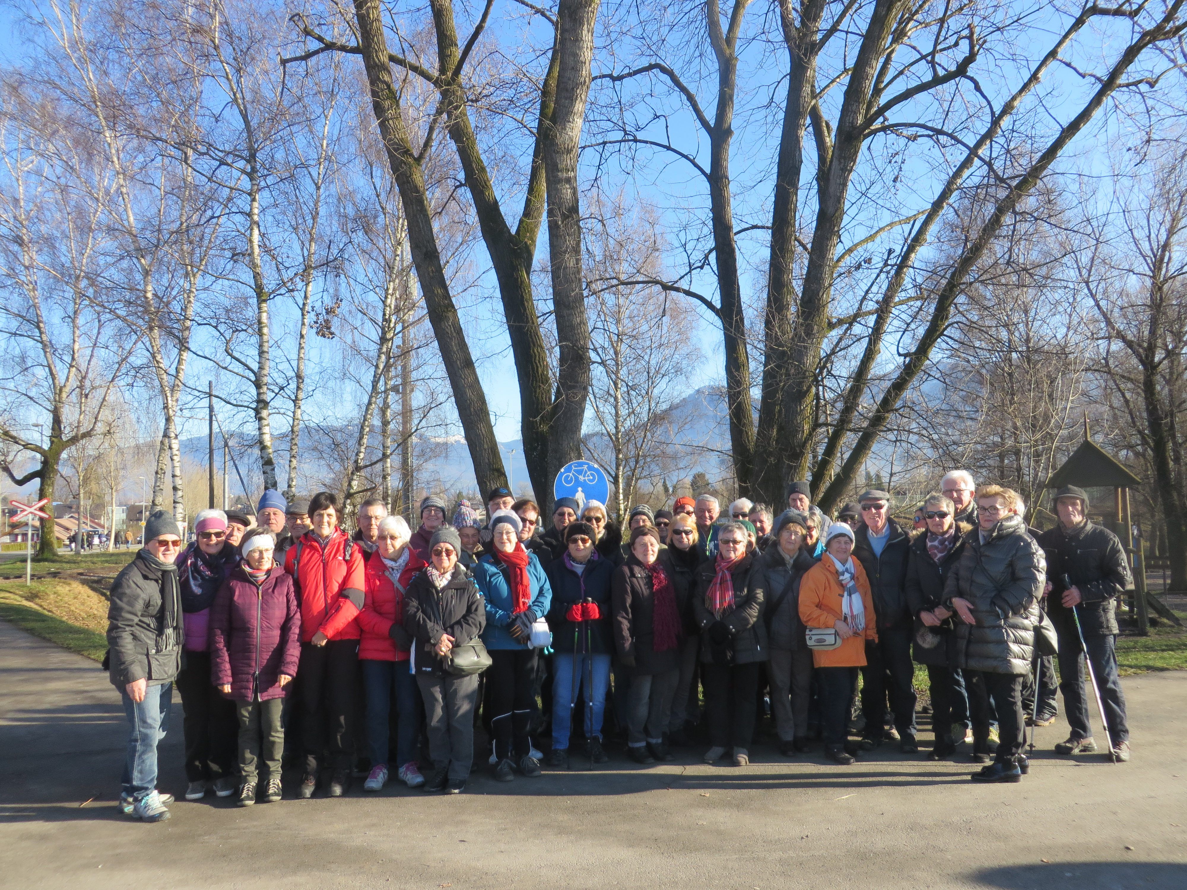 Die Teilnehmer vor der Wanderung