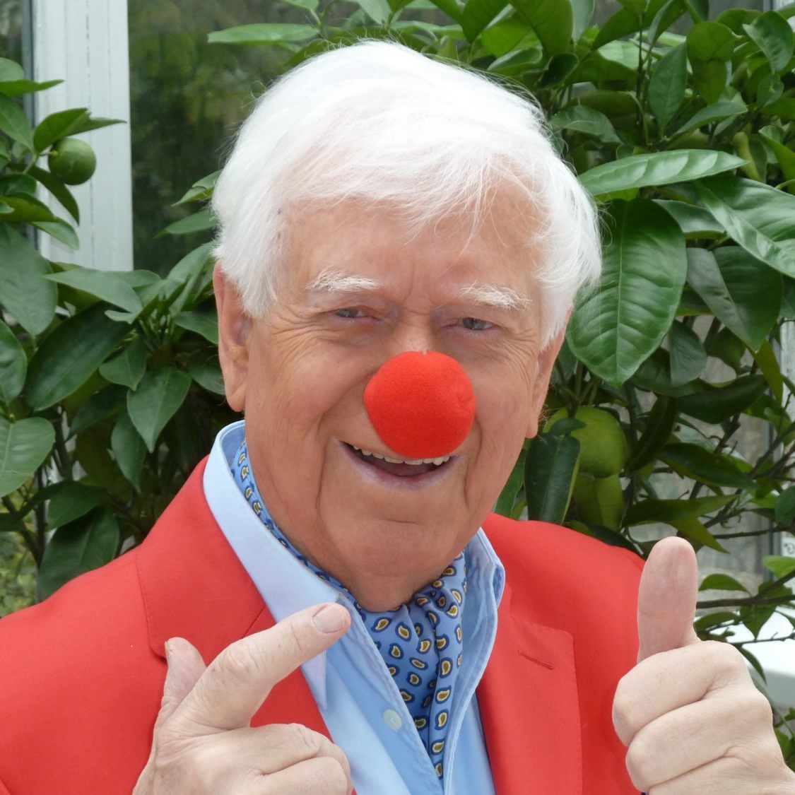 Prof. Bankhofer erörtert die gesundheitliche Wirkung des Faschings.