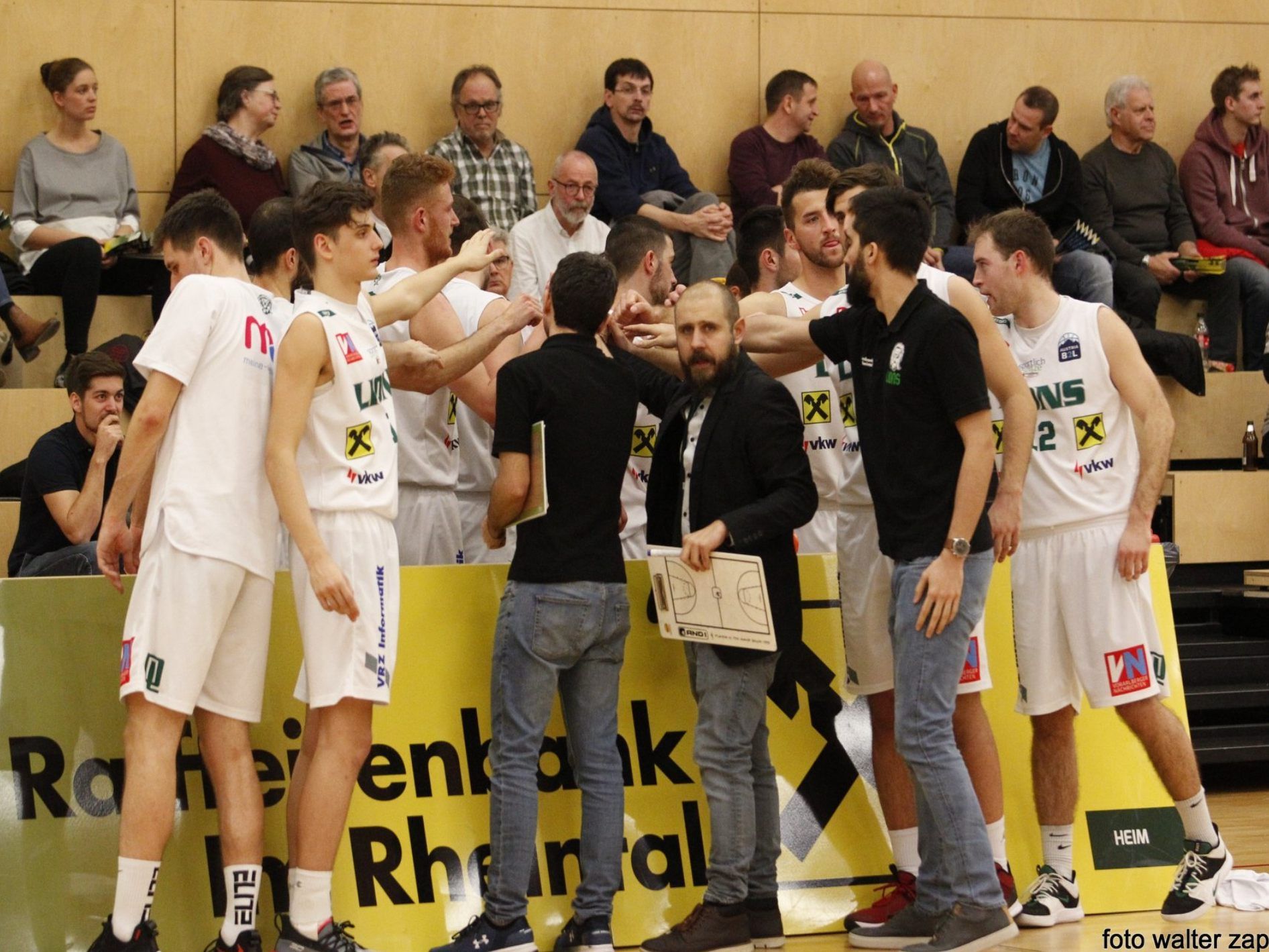 Lions freuten sich über Heimerfolg