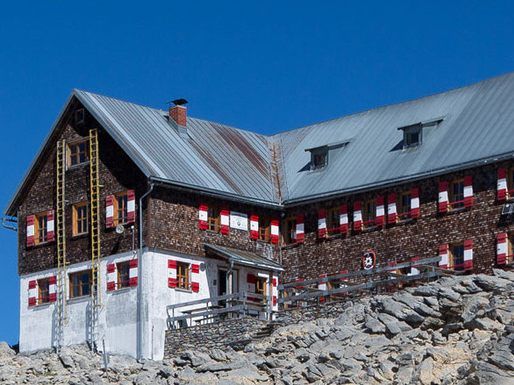 Das Dach der Mannheimer Hütte wird zukünftig für die Trinkwassergewinnung genutzt.