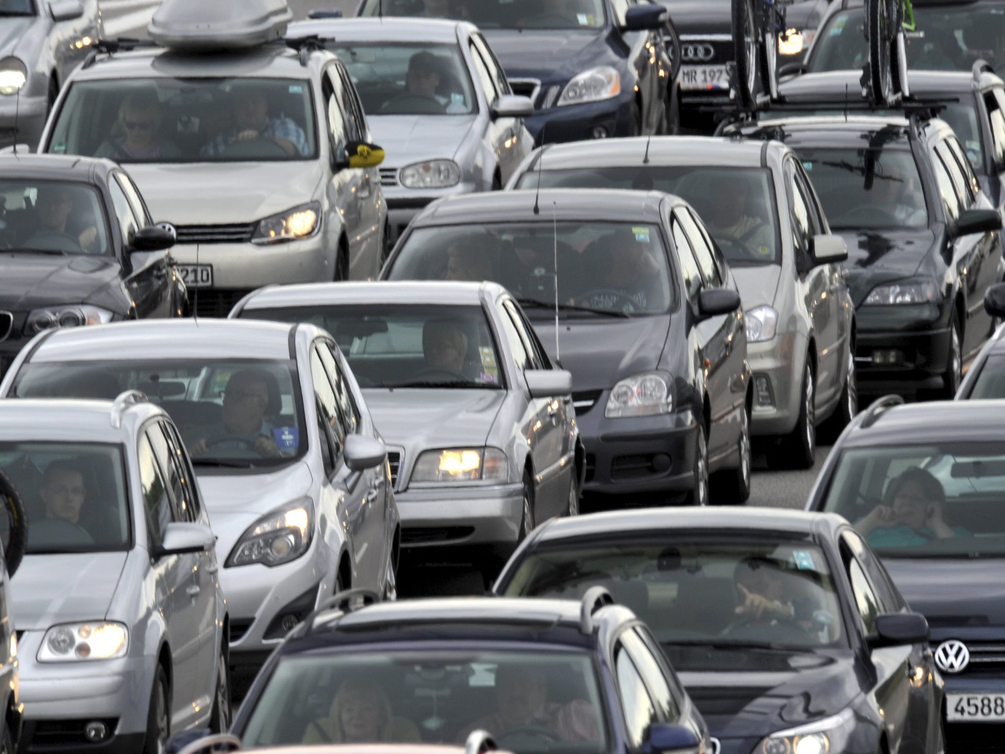 Ein Auffahrunfall sorgt für kilometerlangen Stau auf der Wiener Tangente (A23).