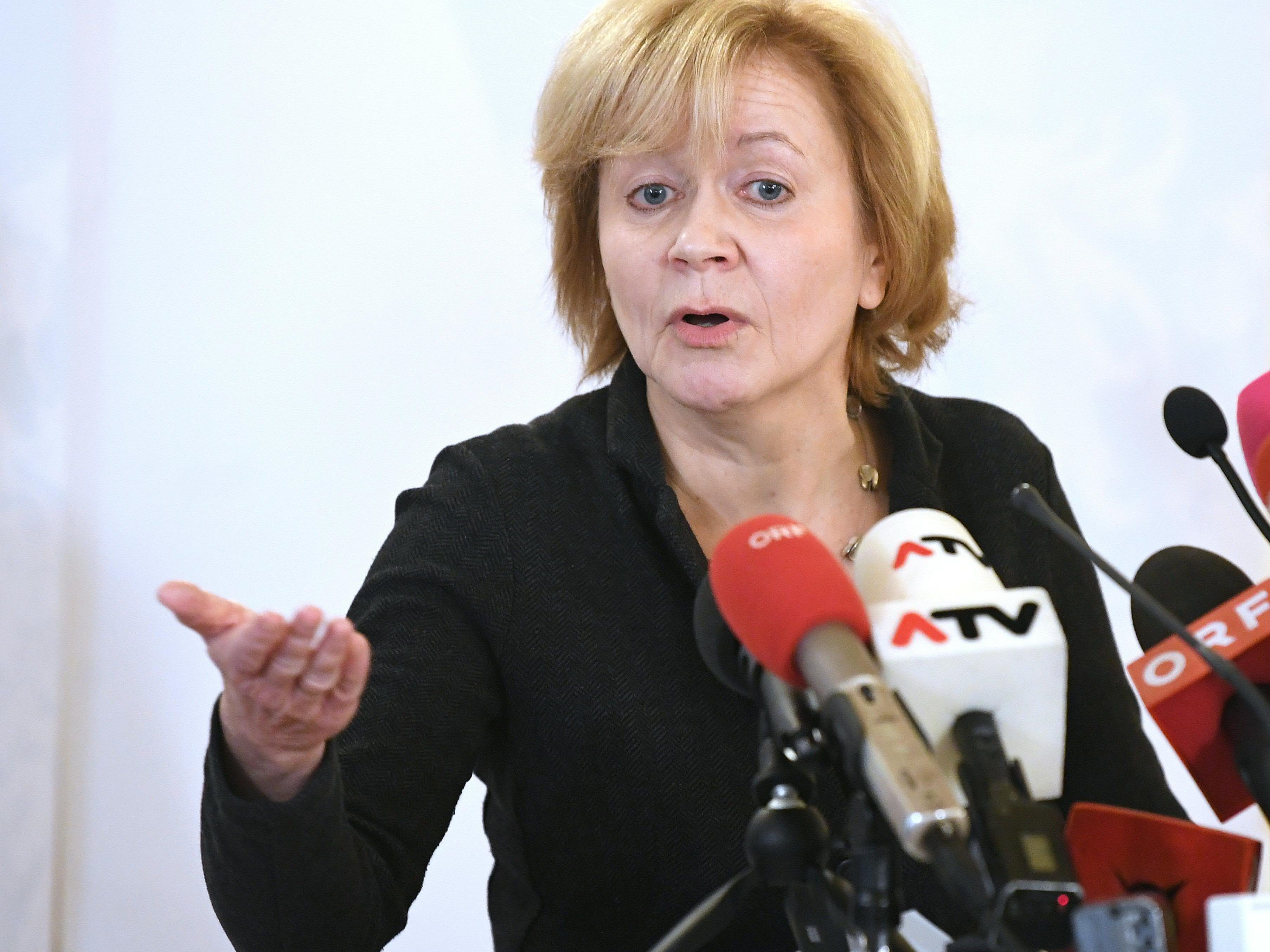 Die Pädagogin Susanne Wiesinger spart nicht mit Kritik am Bildungssystem. Die Pädagogin Susanne Wiesinger spart nicht mit Kritik am Bildungssystem.