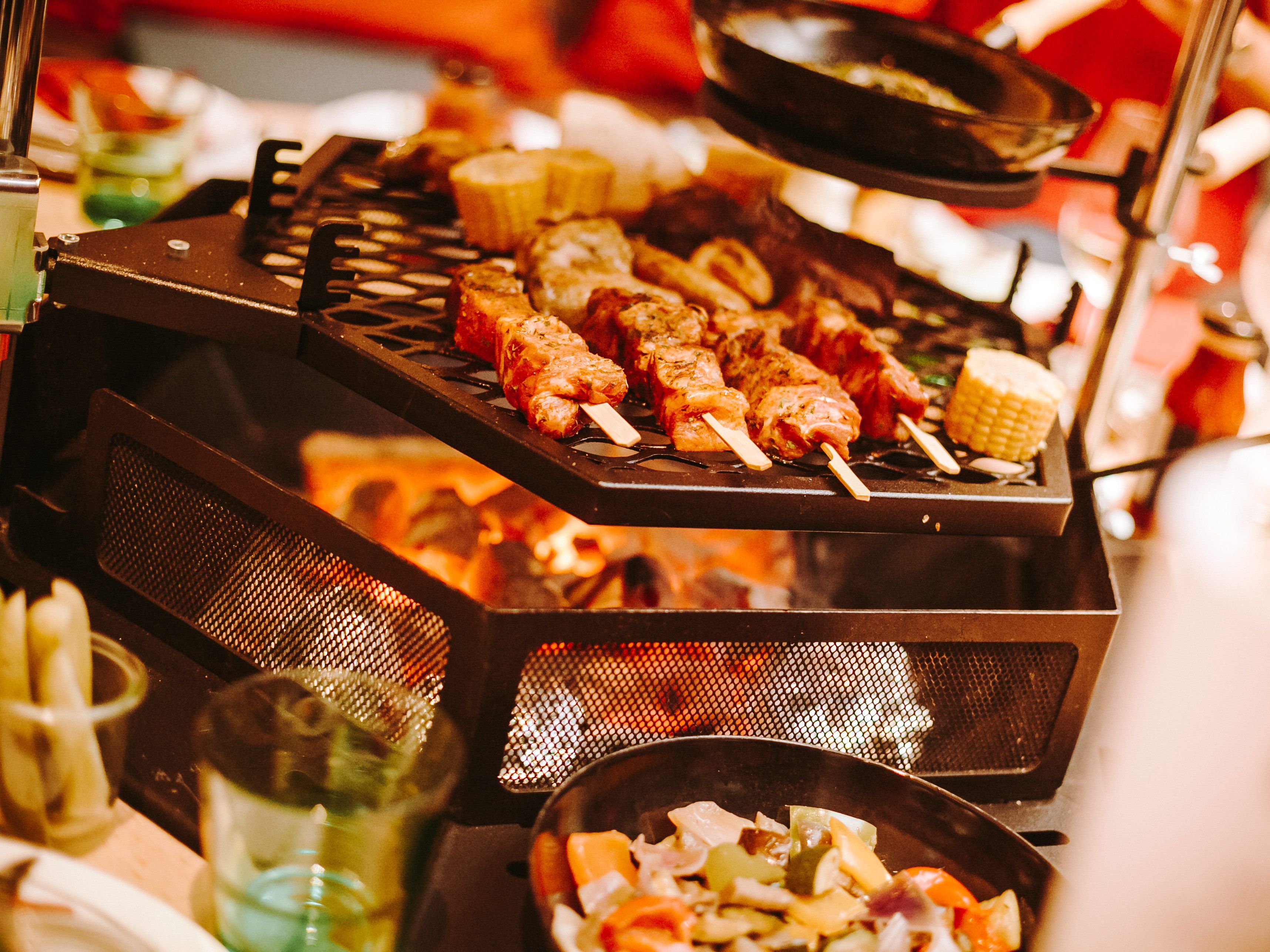 Das Feuerdorf am Wiener Donaukanal hat noch bis 22. März geöffnet. Das Feuerdorf am Wiener Donaukanal hat noch bis 22. März geöffnet.