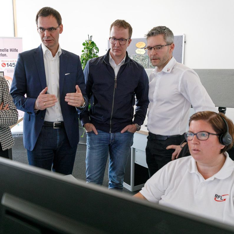 Zu Besuch in der Rettungs- und Feuerwehrleitstelle Feldkirch