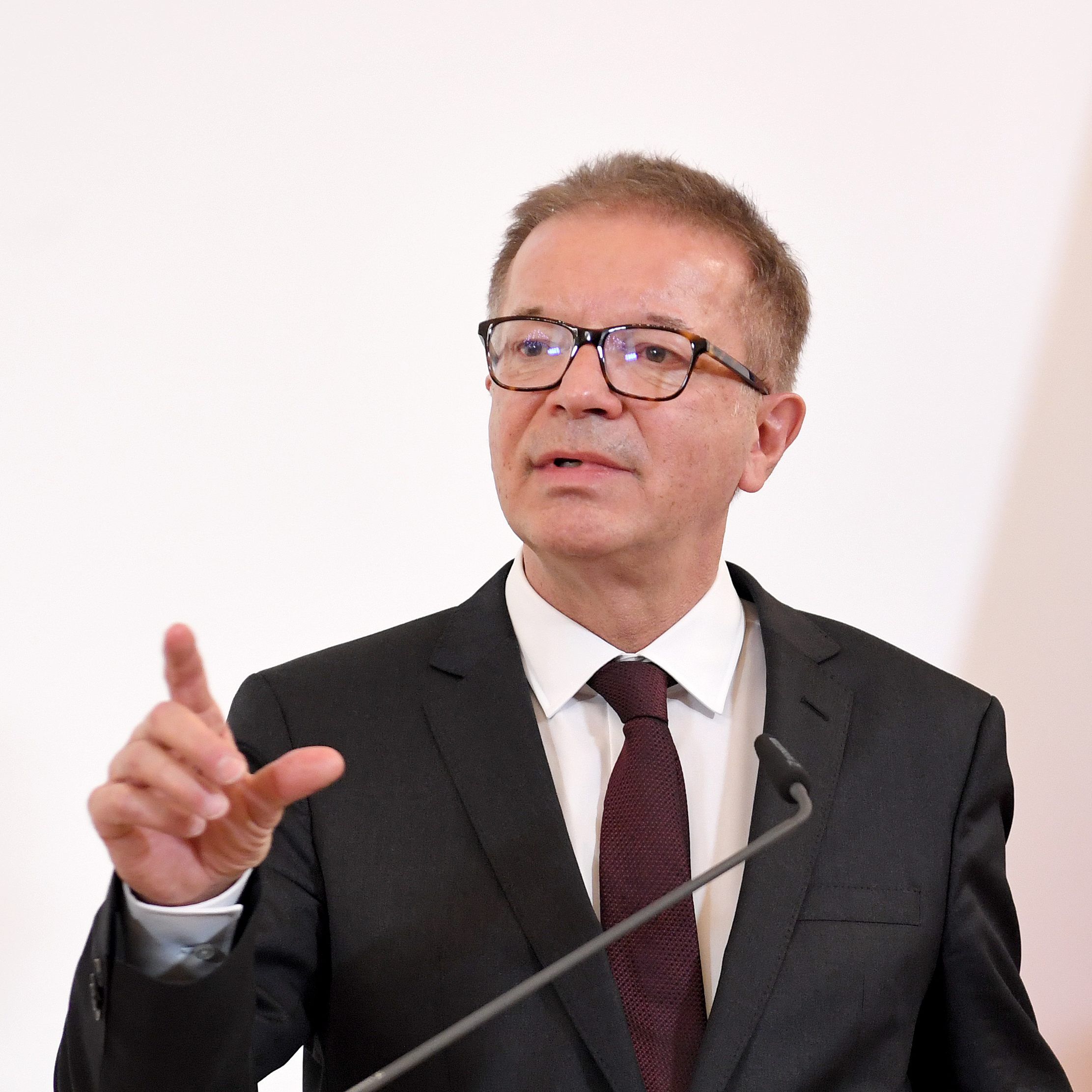 Anschober kündigte zum Coronavirus bundesweit einheitliche Vorgaben an.