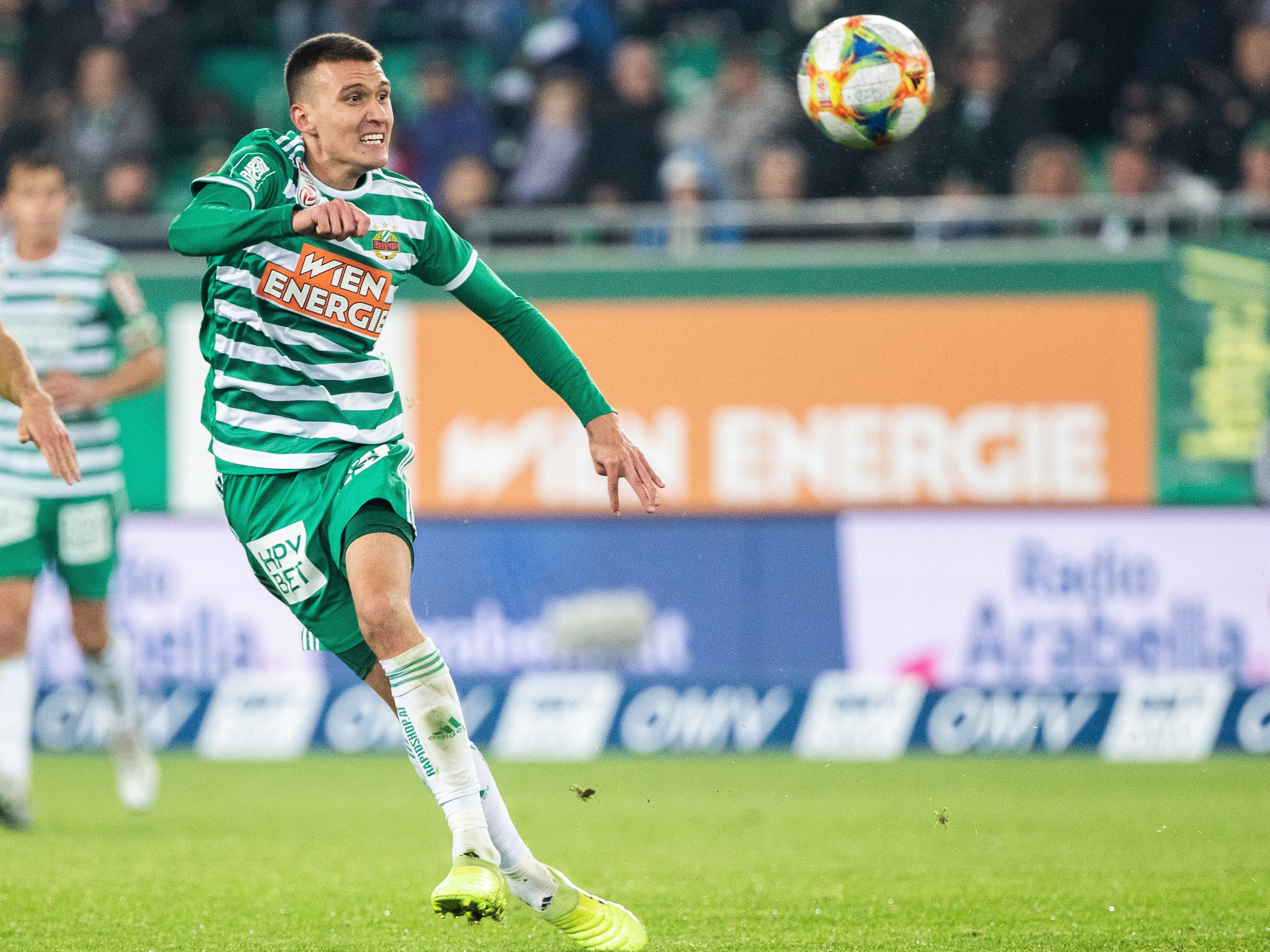Dejan Ljubicic wird Rapid Wien nicht verlassen.