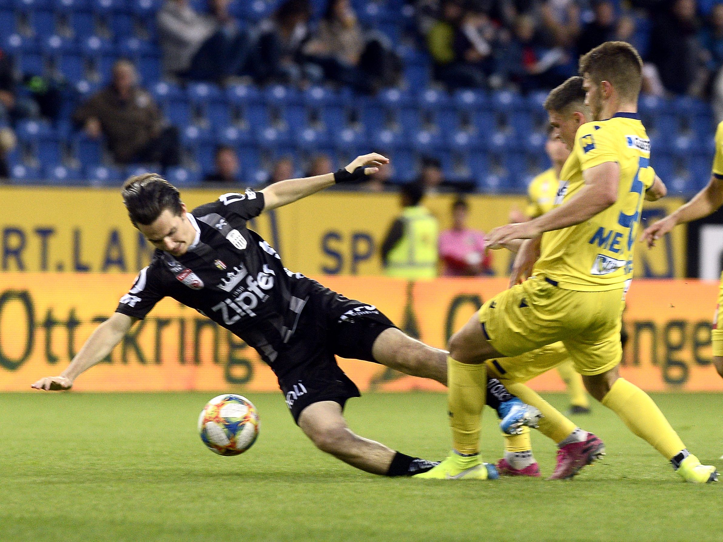 LIVE-Ticker zum Spiel LASK Linz gegen SKN St. Pölten ab 14.30 Uhr.