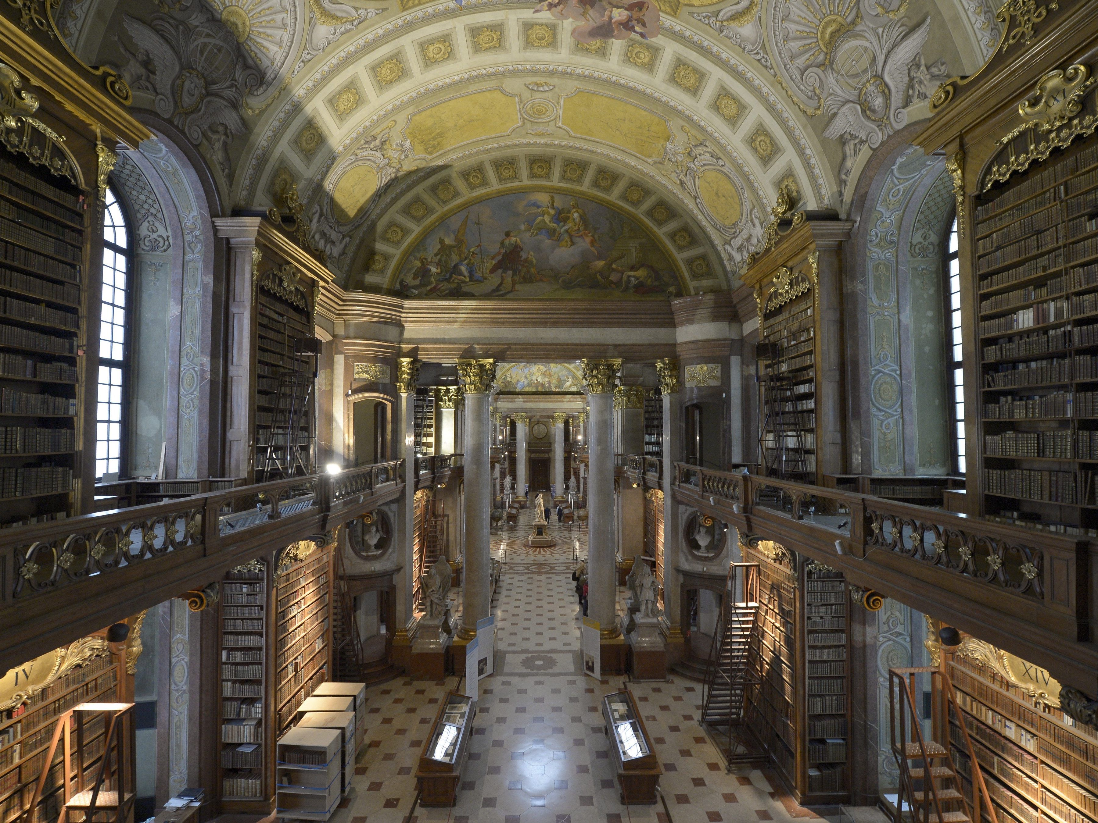 Die Wiener Linien-Jahreskartenbesitzer kommen am Weltfrauentag gratis in den Prunksaal der Nationalbibliothek in Wien.