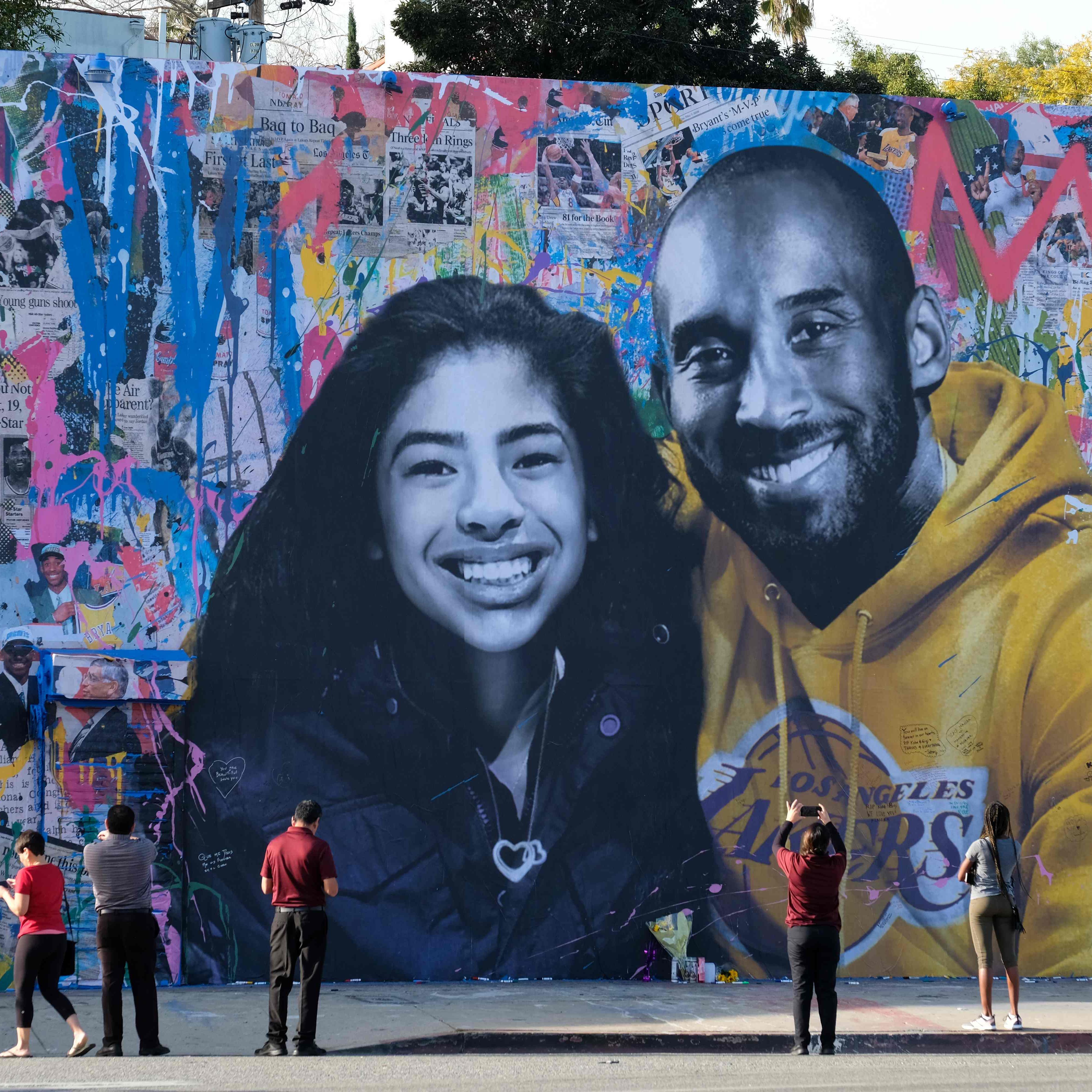 Auf einem Friedhof südlich von Los Angeles beigesetzt