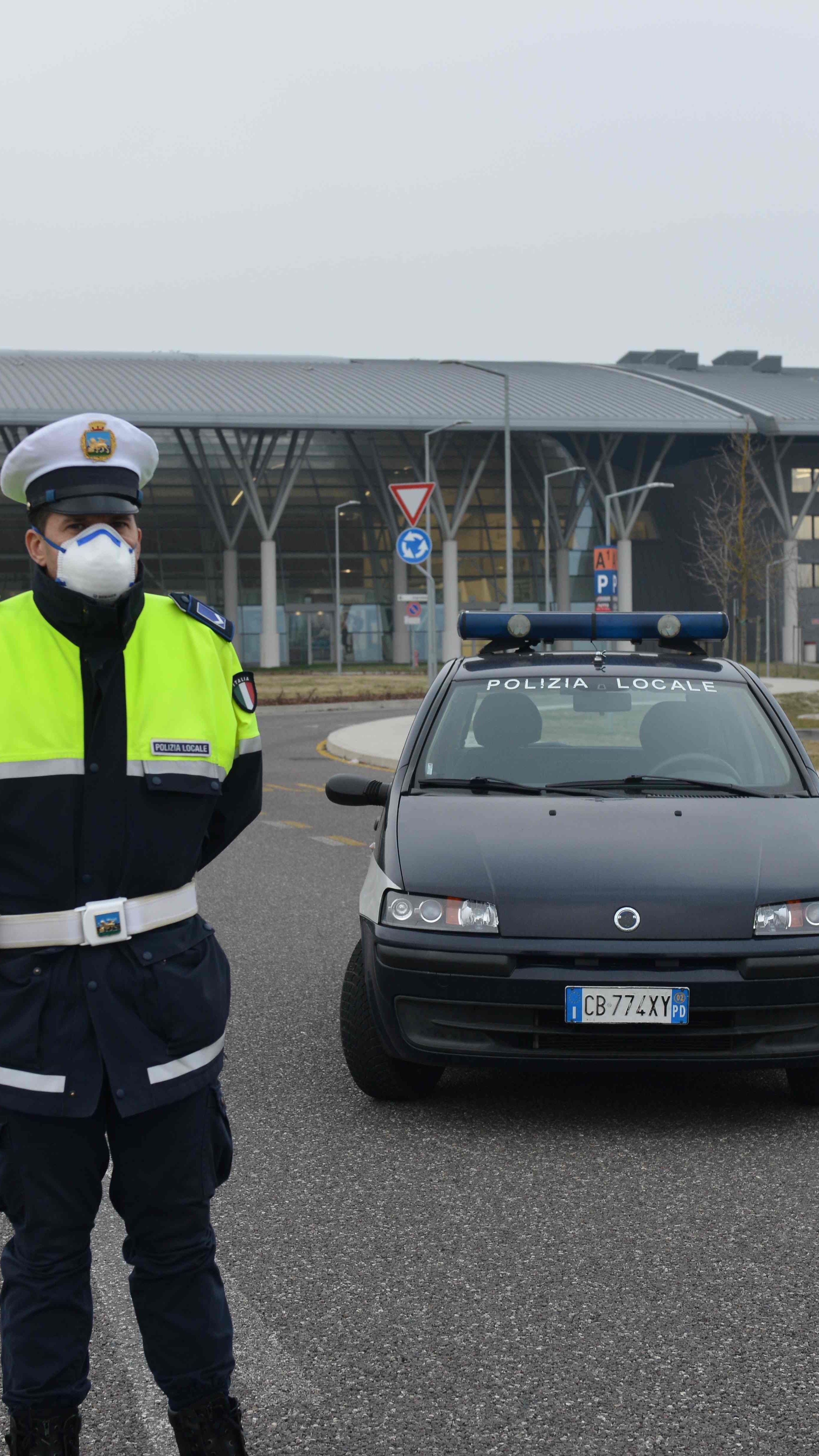 In Italien gibt es derzeit einen besonders starken Anstieg an Coronavirus-Infizierten. Nun soll sich auch jemand in Südtirol angesteckt haben.
