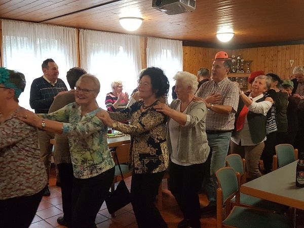 Bürser PVÖ feiert auf dem Kaffeekränzchen