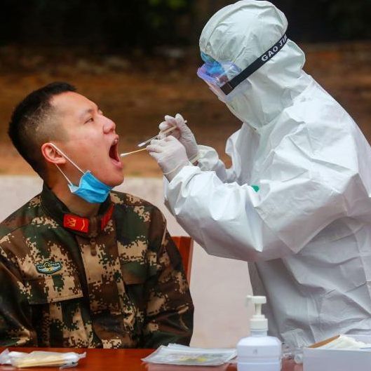 "Jeder weiß, dass sich die chinesische Regierung von Anfang an bemüht, Informationen transparent bekannt zu geben"