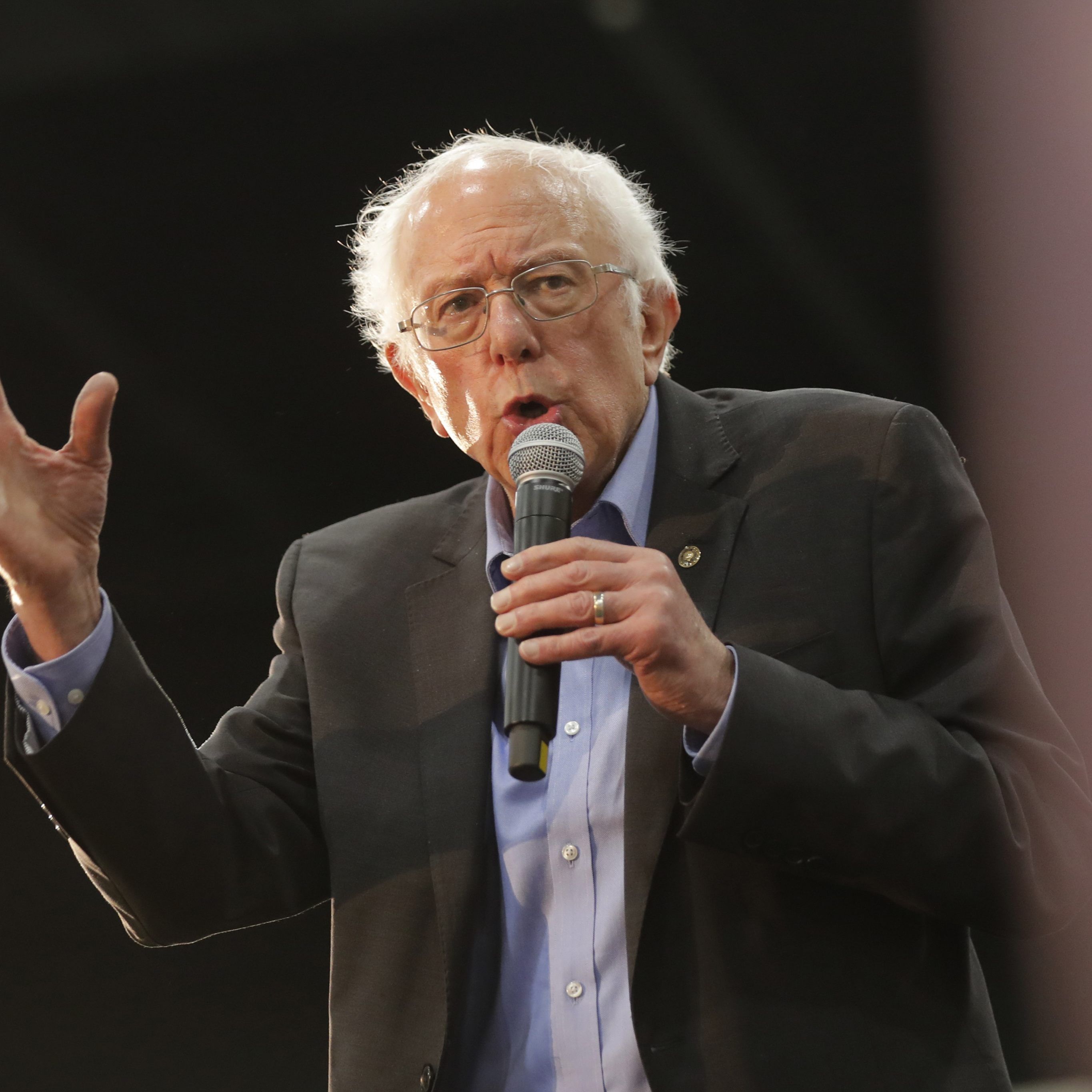 Vor dem Super Tuesday liegt Bernie Sanders vorne.