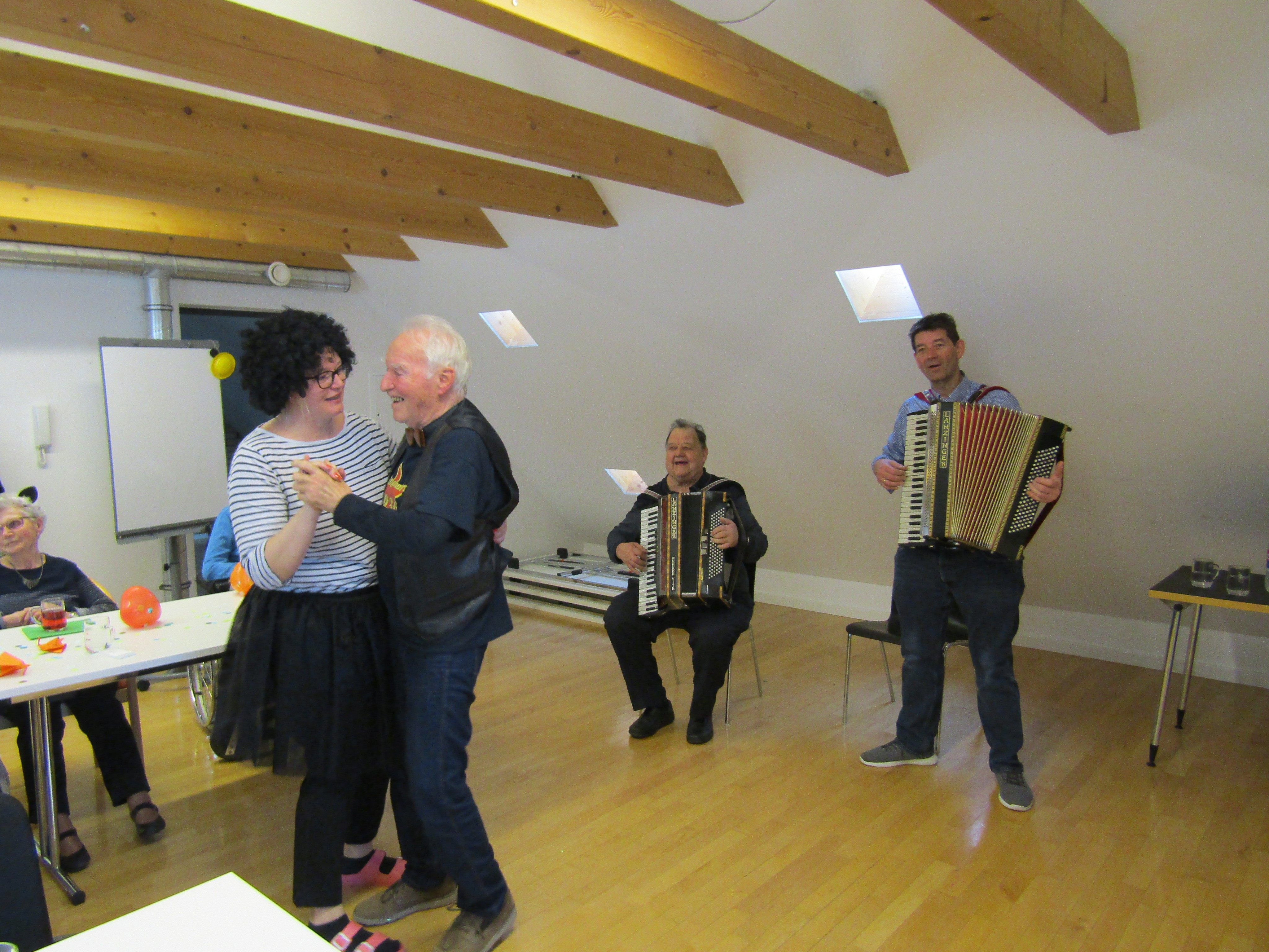 "Maschgra, maschgra"