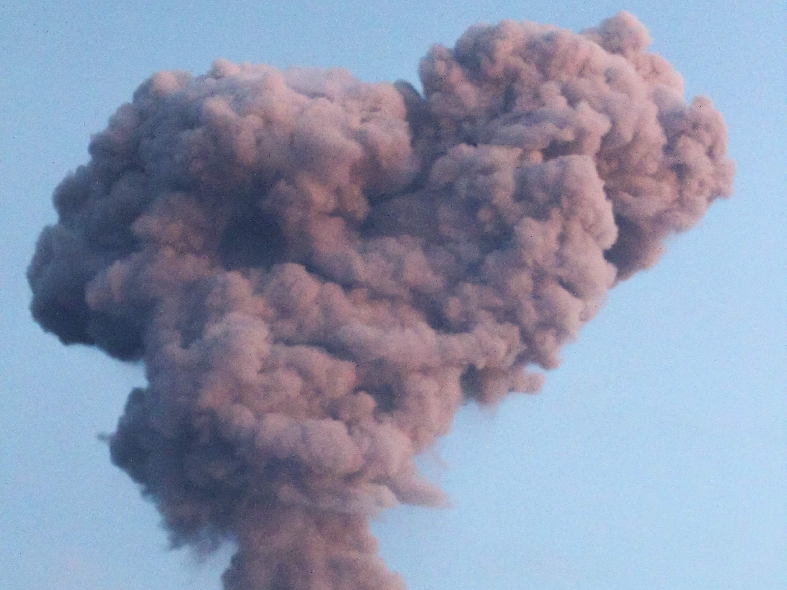 Merapi Vulkan - Katastrophe Am Merapi Auf Java Im Jahr ...