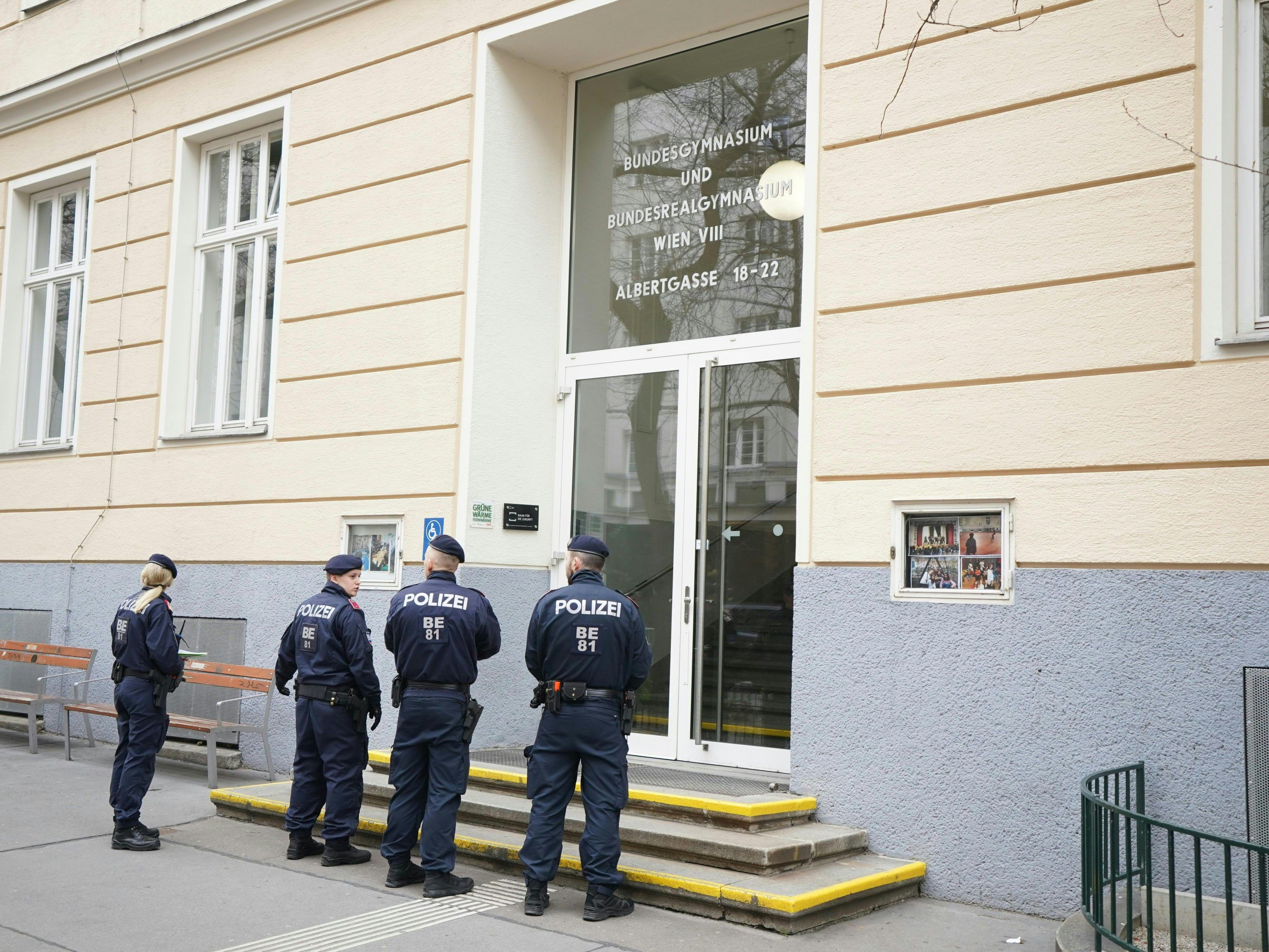 Verdachtsfall an Wiener Schule: Coronavirus-Test fiel negativ aus. Verdachtsfall an Wiener Schule: Coronavirus-Test fiel negativ aus.
