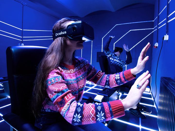Escapers Escape Rooms Wien bietet auch einen Virtual Reality Escape Room an. Escapers Escape Rooms Wien bietet auch einen Virtual Reality Escape Room an.