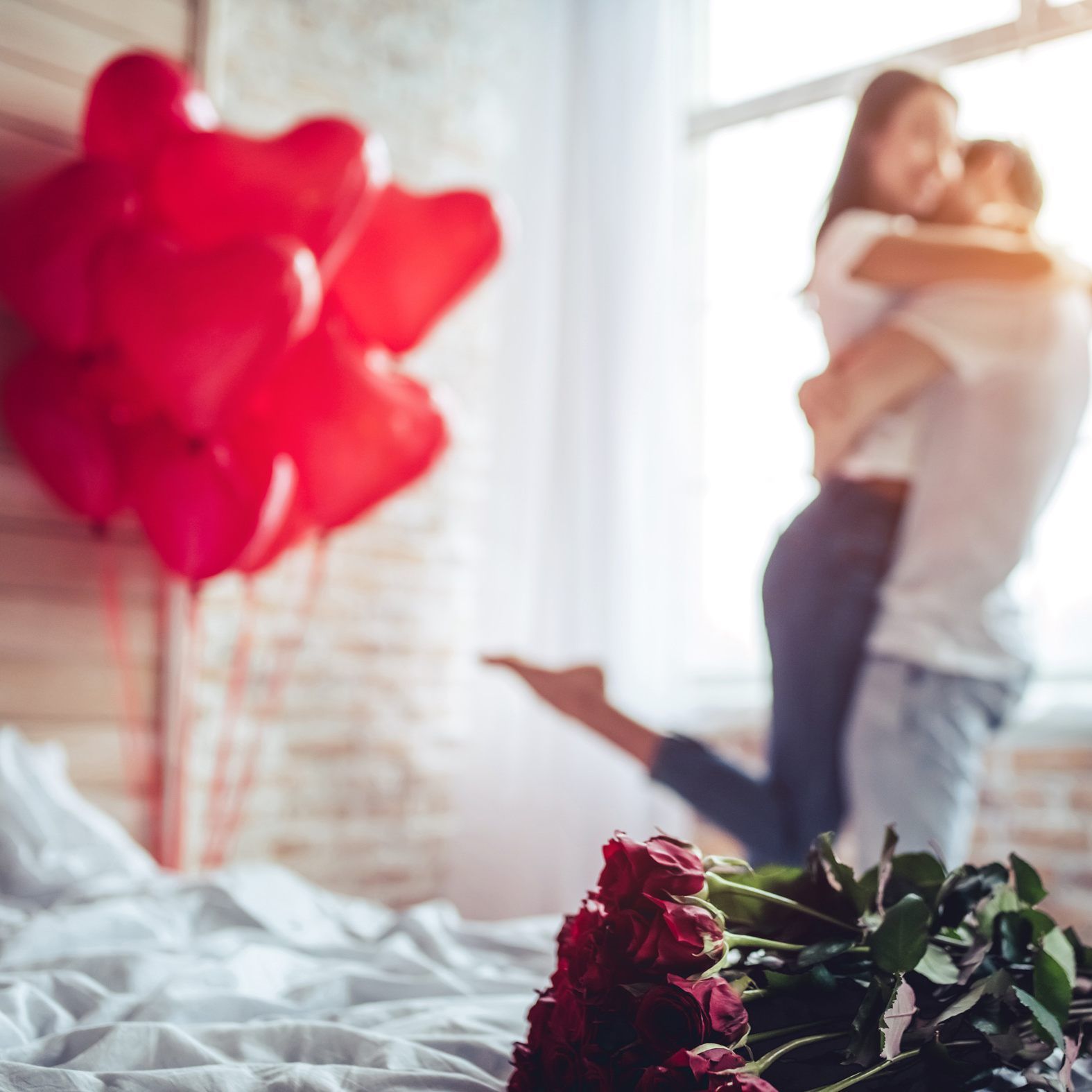 Die Mehrheit der Österreicher busselt am Valentinstag lieber in echt.