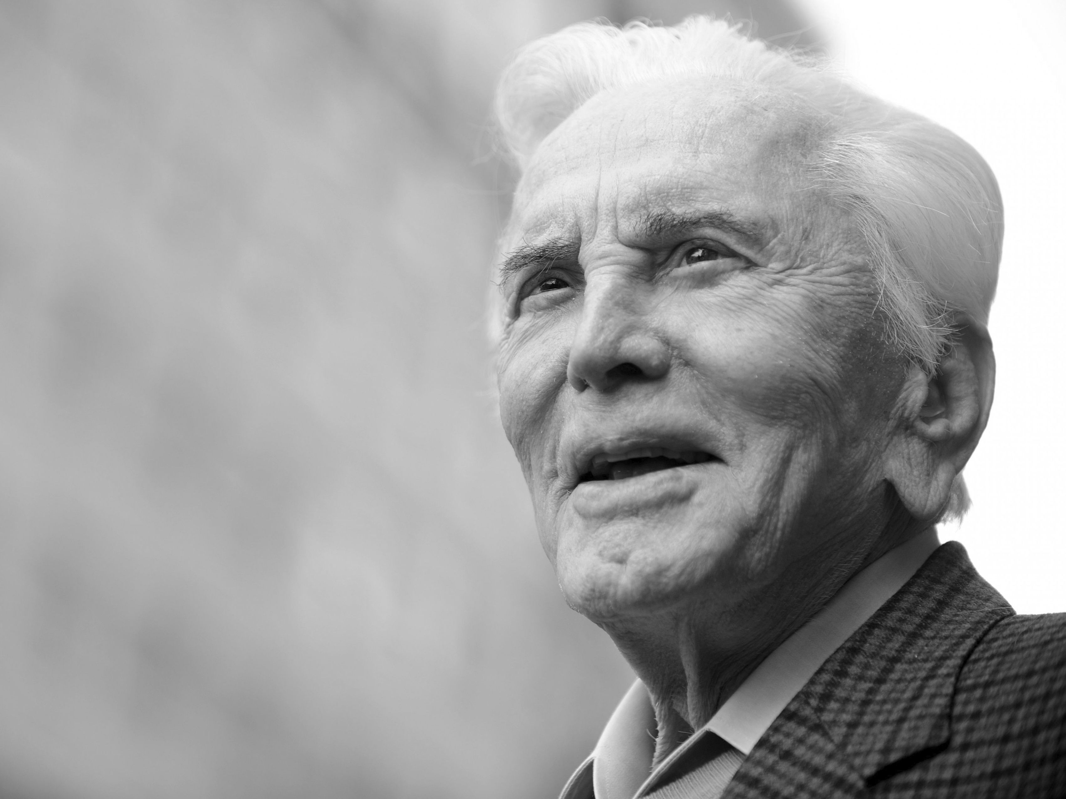 Kirk Douglas galt als einer der größten Darsteller der Filmgeschichte. Kirk Douglas galt als einer der größten Darsteller der Filmgeschichte.