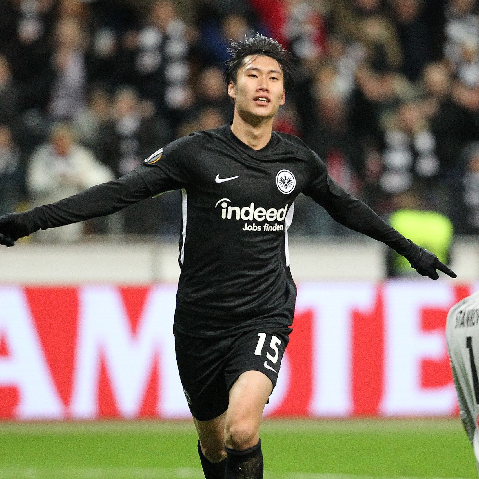 Hier sehen Sie das EL-Match zwischen RB Salzburg und Eintracht Frankfurt live.