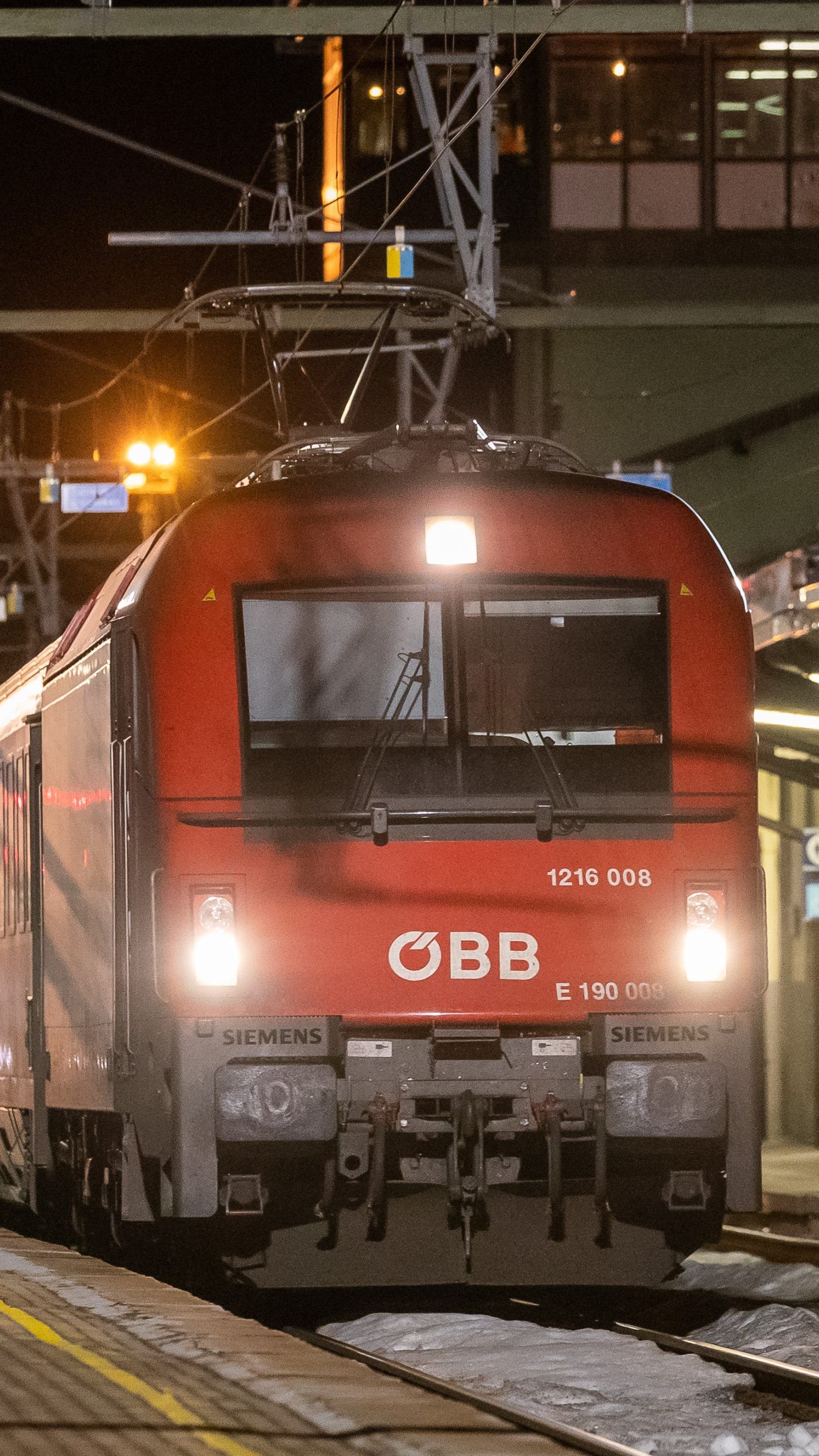 Die ÖBB geht in den letzten Tagen bei der Reinigung der Züge besonders gründlich vor.
