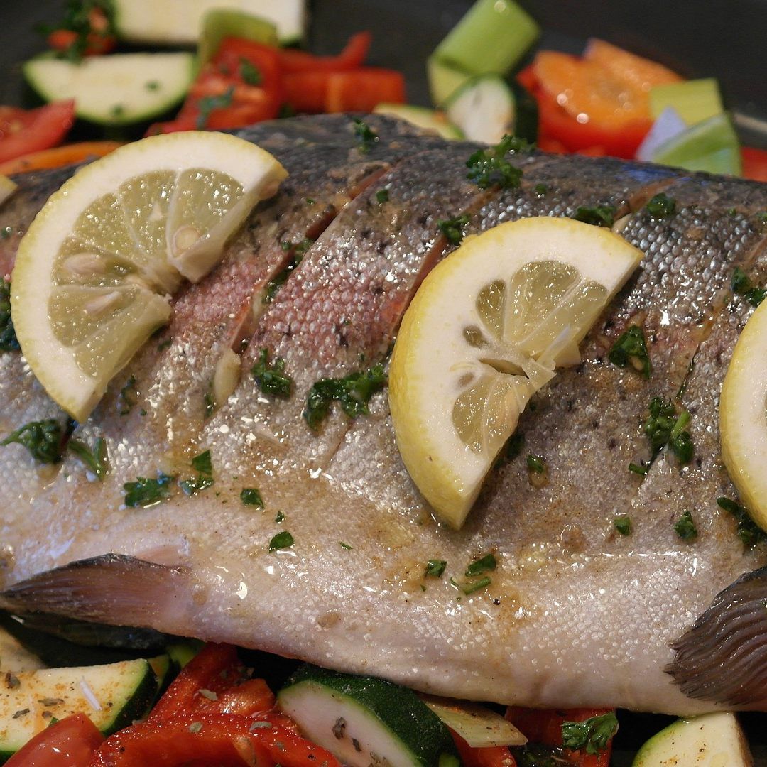 Greenpeace empfiehlt, auf heimischen Bio-Fisch zu setzen - etwa auf Forelle