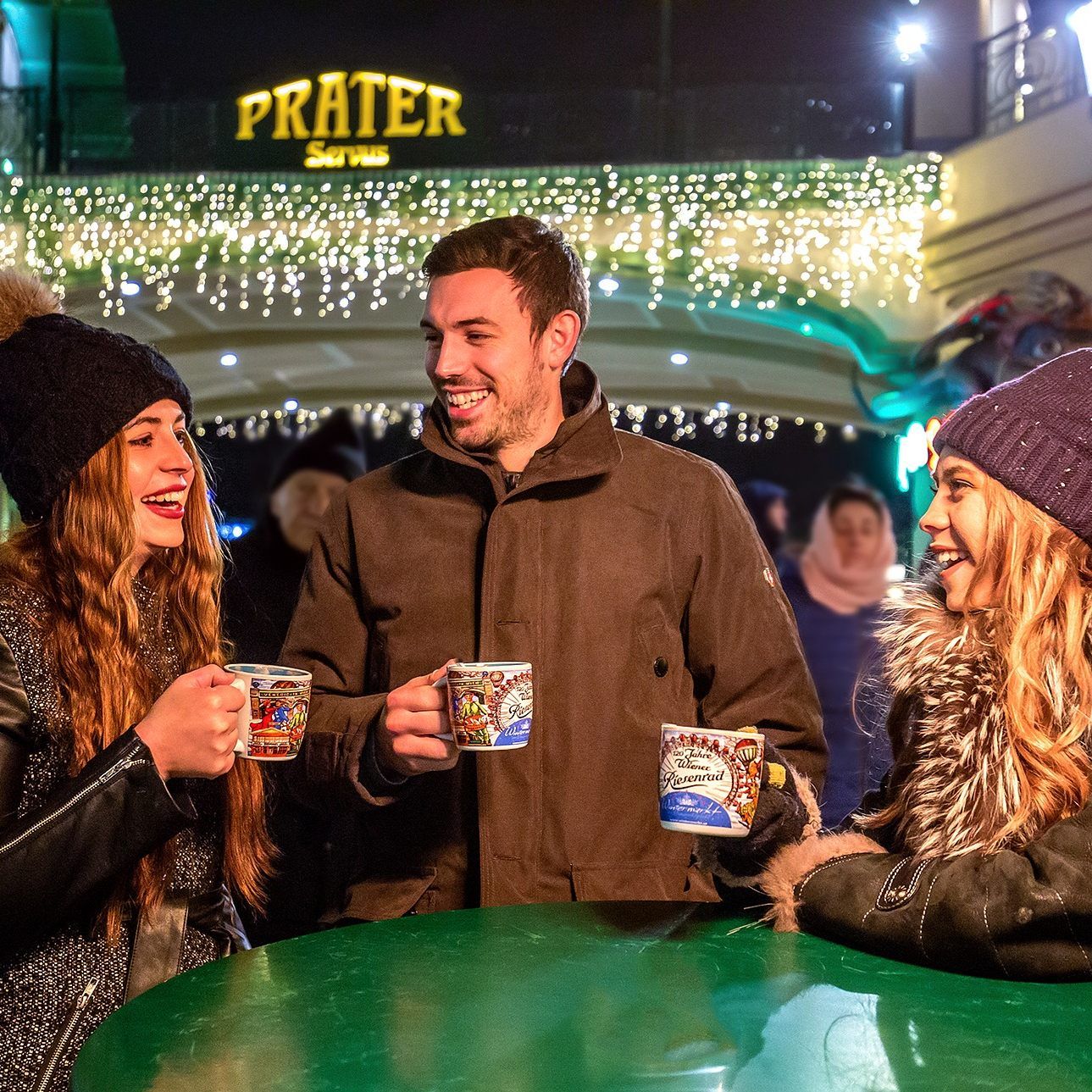 In Wien wurden seit 2005 15,5 Millionen Mehrwegbecher eingesetzt und damit die Füllung von 203 Heißluftballons an CO2 gespart.