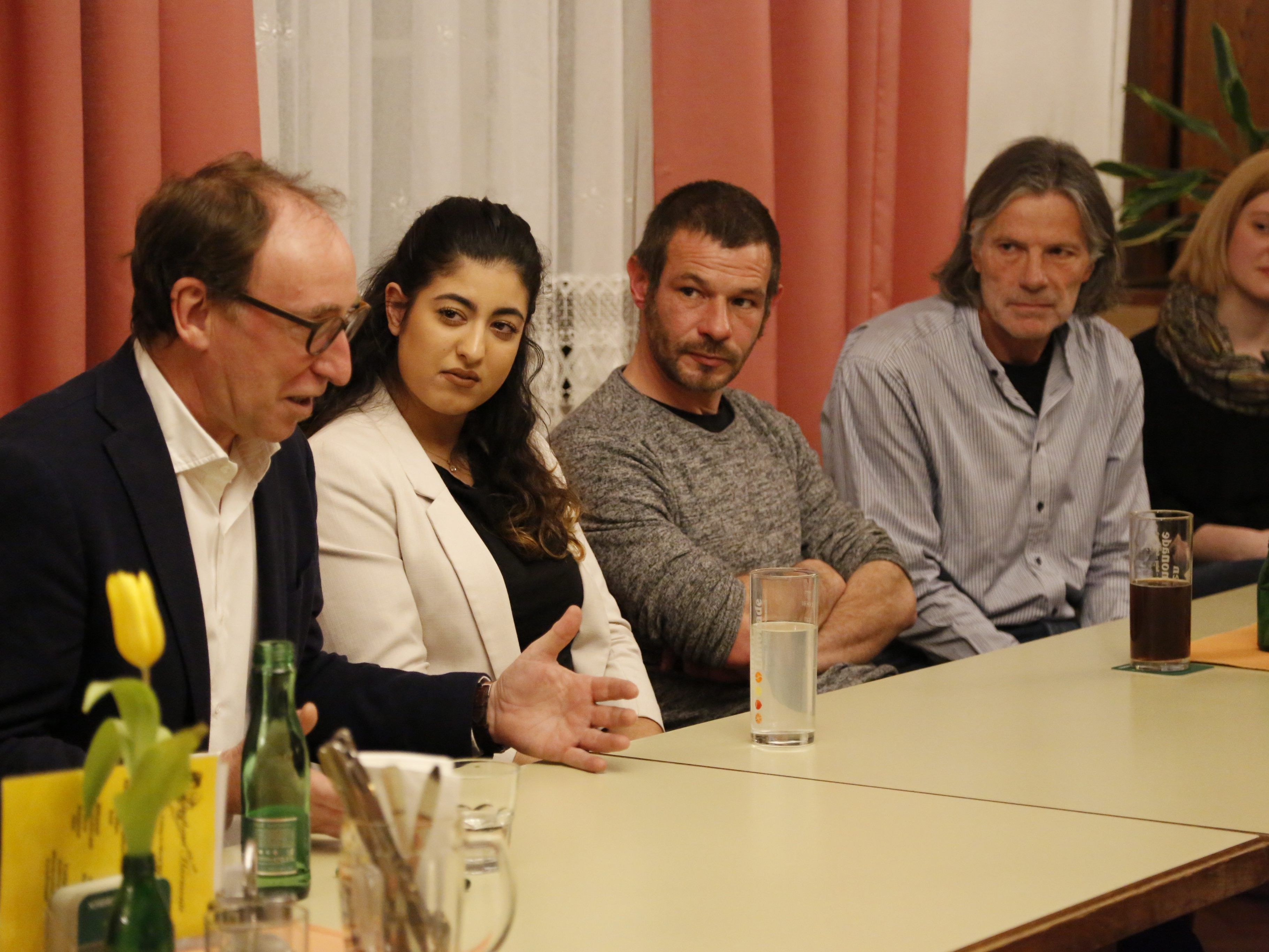 Podium mit den Spitzenkandidaten der Liste Die Grünen Koblach