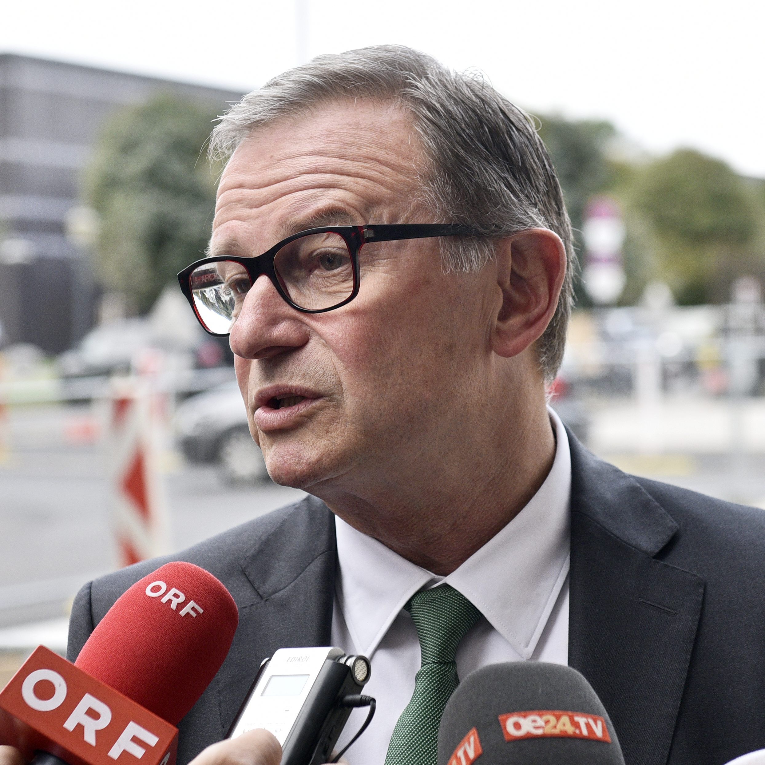 Beim Hochfahren der Wirtschaft müsse man laut Kopf auf die Gesundheitsexperten hören.