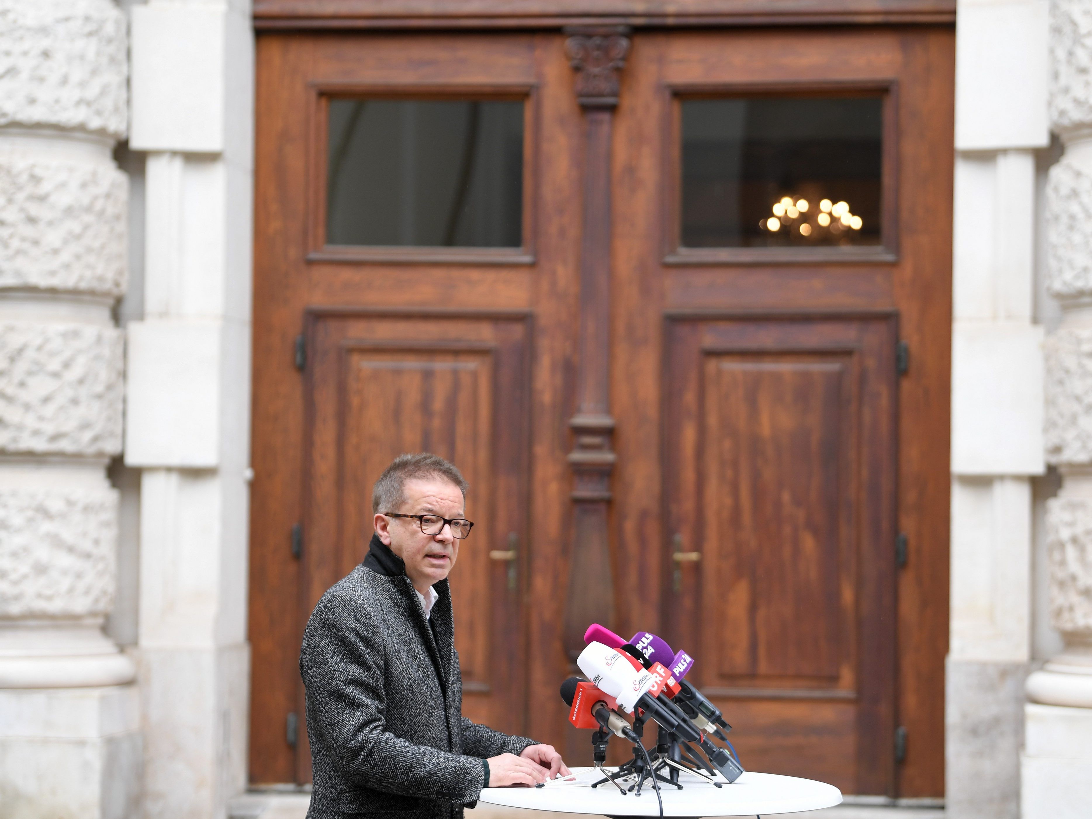 Gesundheitsminister Rudolf Anschober (Grüne) gab bekannt, dass es drei neue Coronavirus-Fälle in Österreich gibt - davon zwei in Wien.