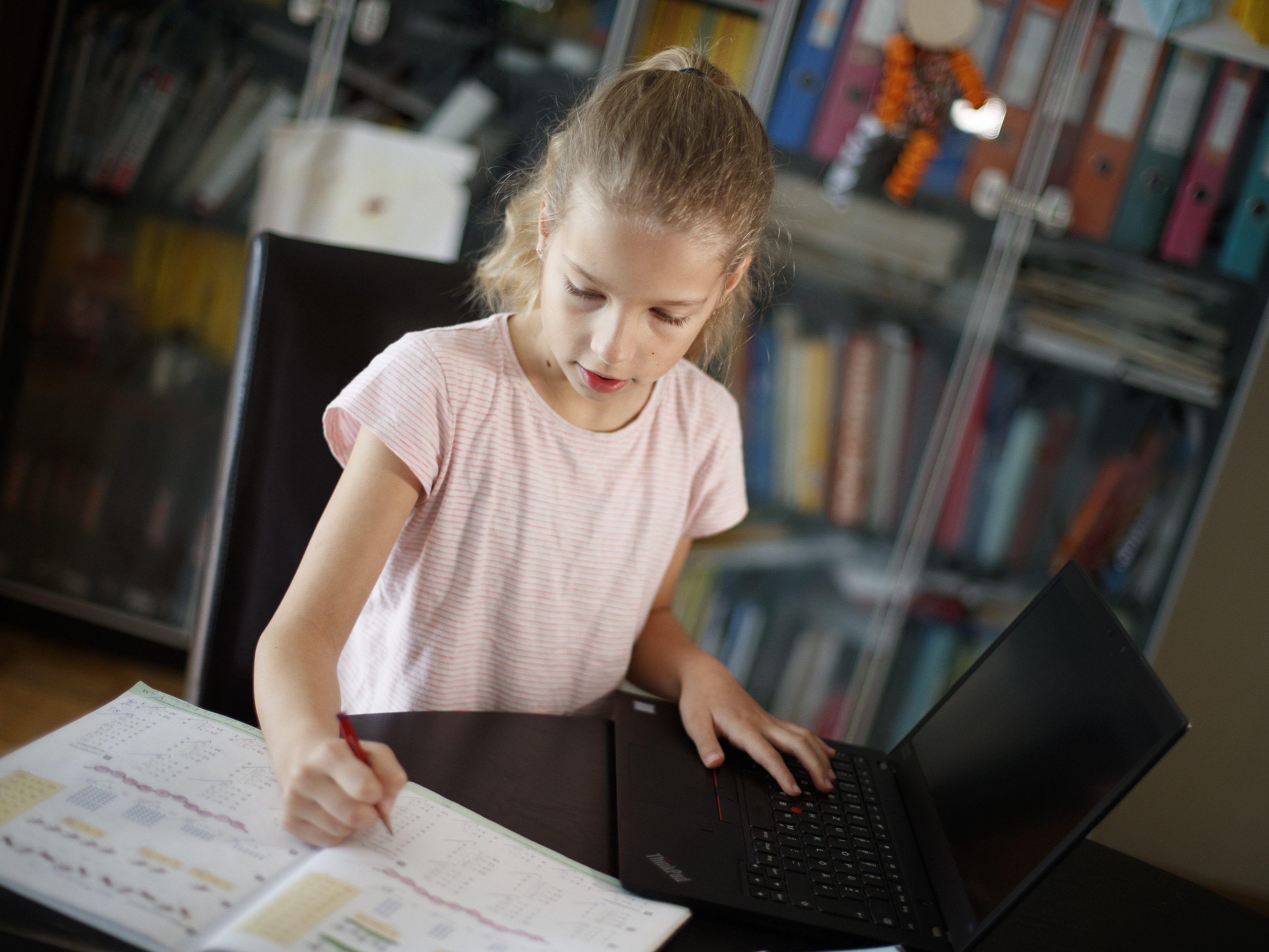 Das Home-Learning zählt zur Mitarbeit.
