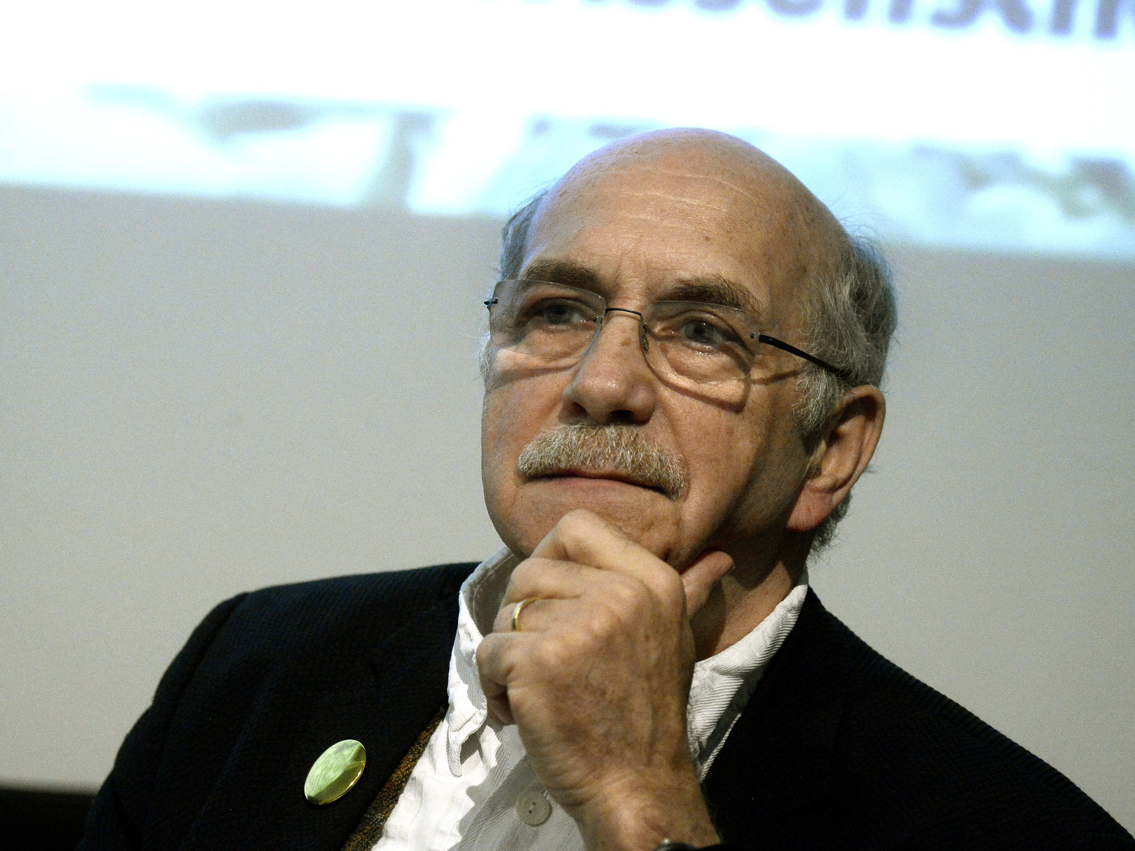 Gerhard Ruiss (IG Autorinnen Autoren) meldete sich anlässlich der aktuellen Coronavirus-Situation zu Wort Gerhard Ruiss (IG Autorinnen Autoren) meldete sich anlässlich der aktuellen Coronavirus-Situation zu Wort