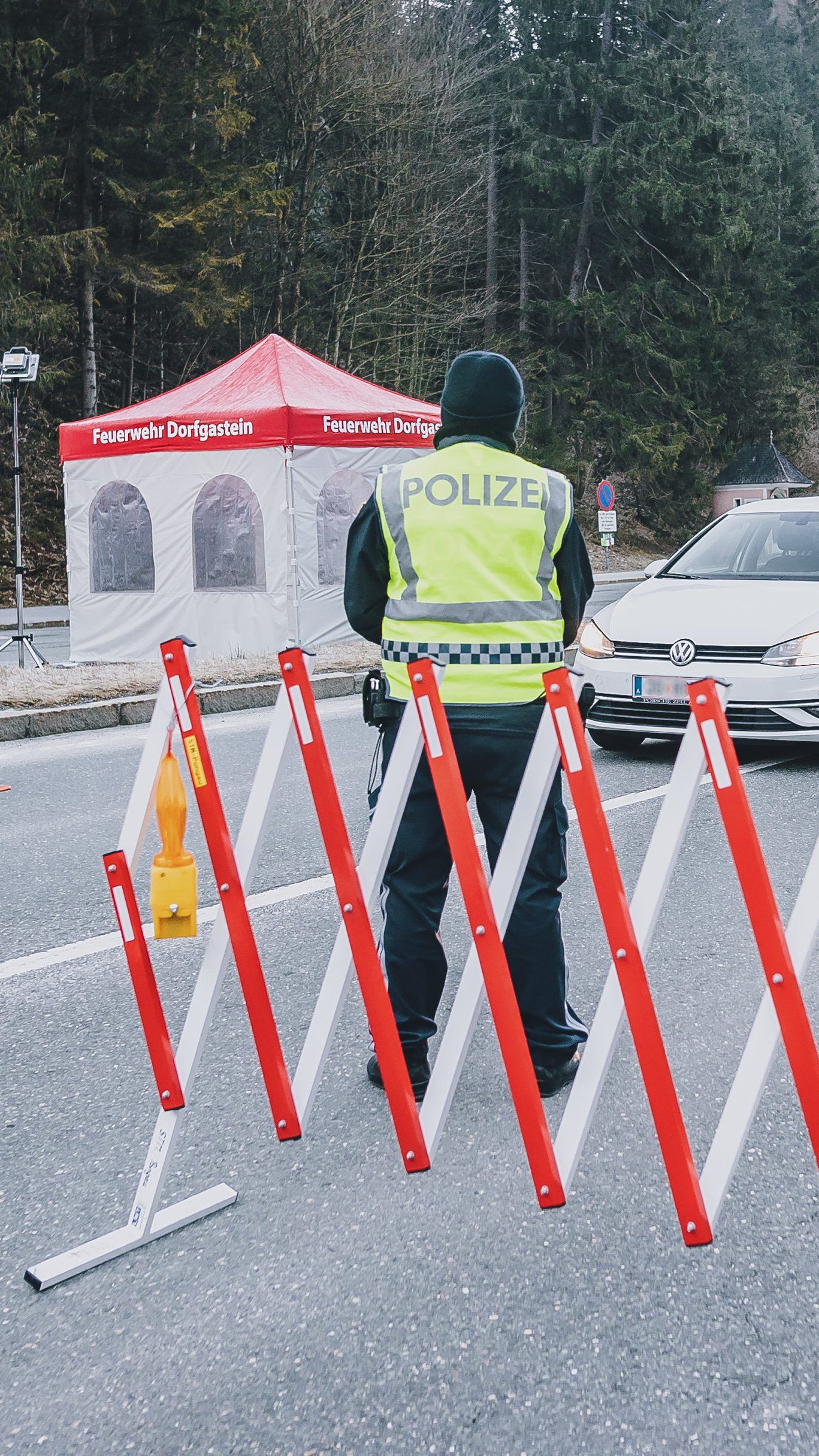 Die unfreiwillige Isolation und Quarantäne kann schnell zur Zerreißprobe werden.