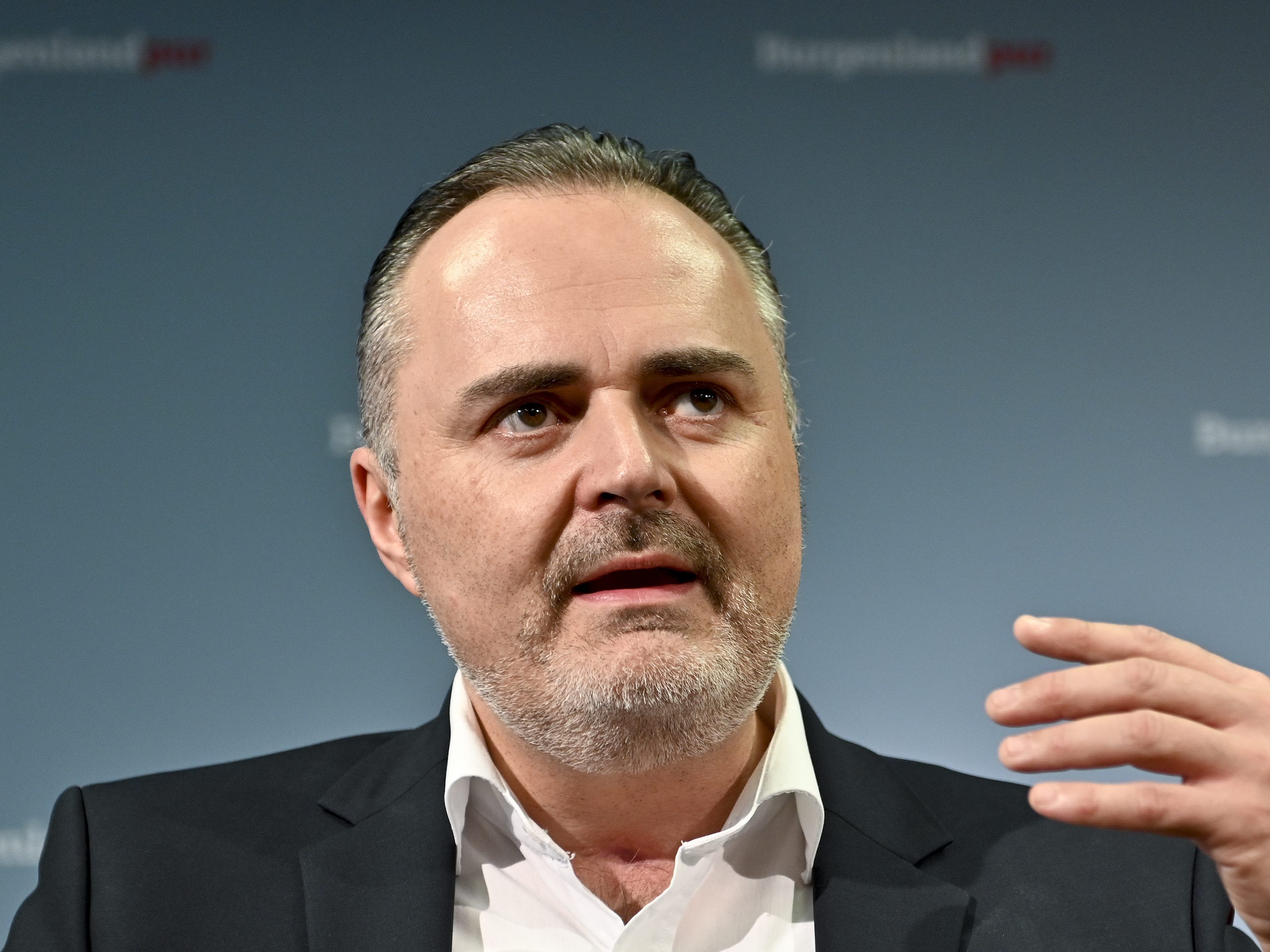 Landeshauptmann Hans Peter Doskozil (SPÖ) informierte über die Berufspendler-Ausnahmeregelung