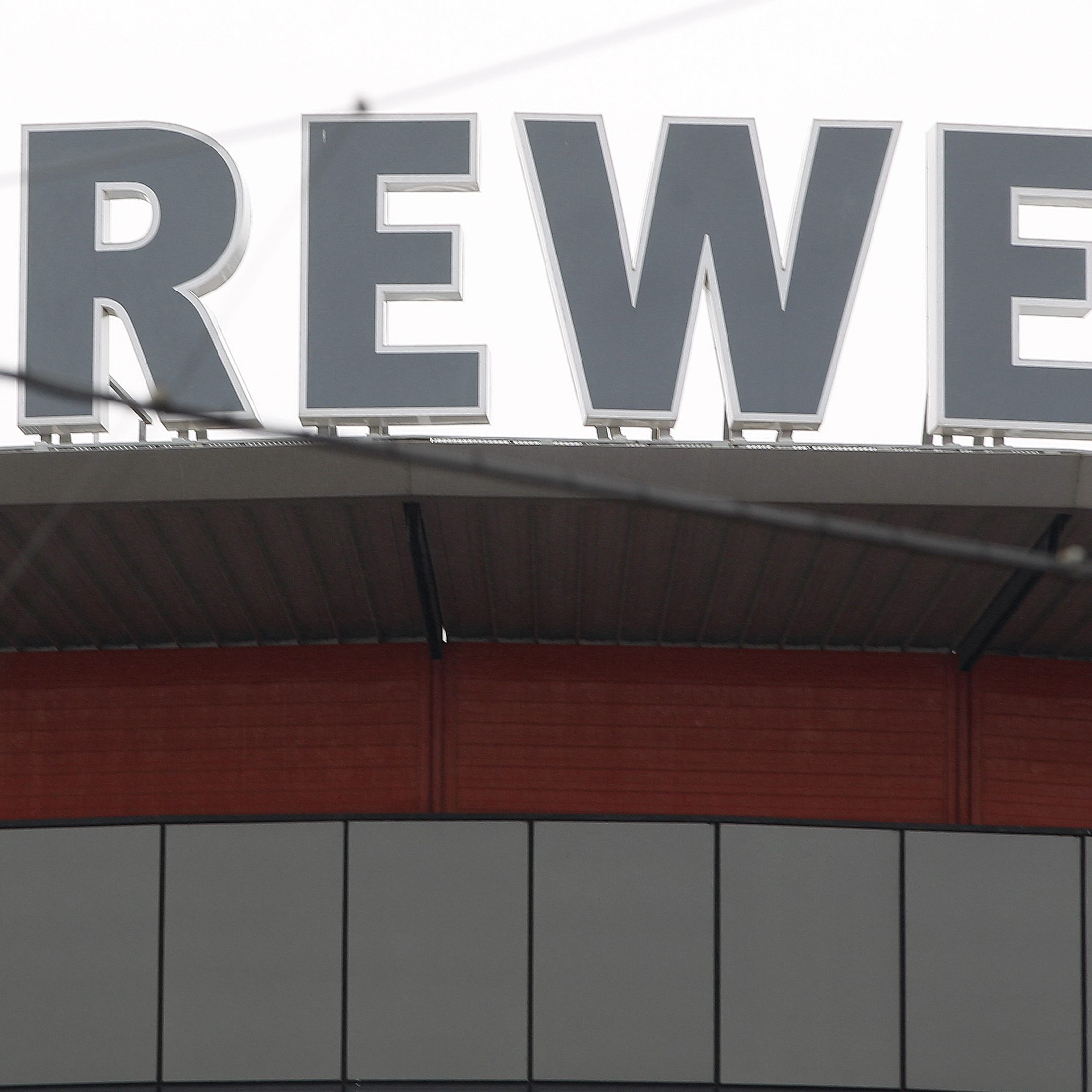 REWE reagiert auf die höhere Nachfrage wegen des Coronavirus