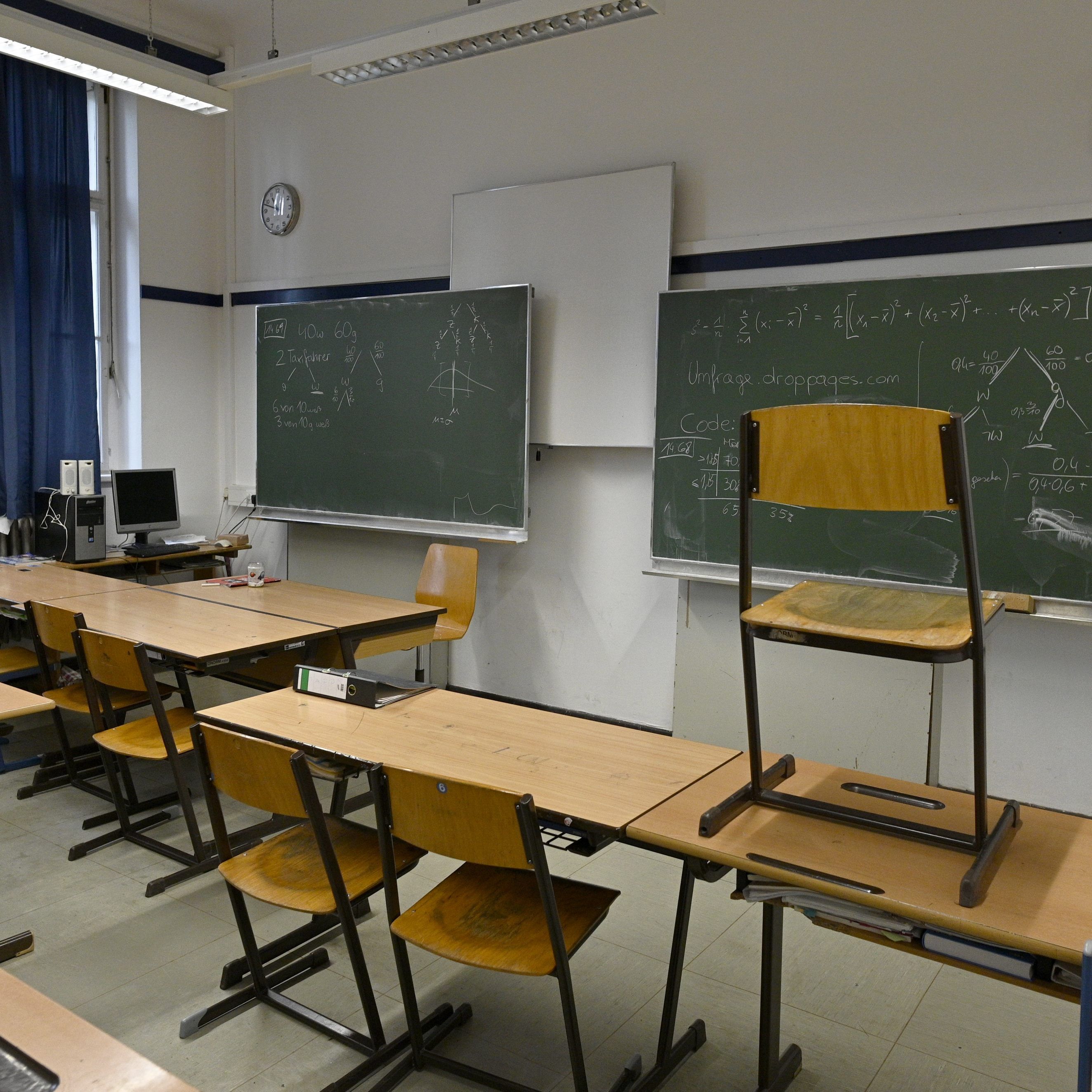 Wer übernimmt die Betreuung, wenn die Schulen geschlossen werden?