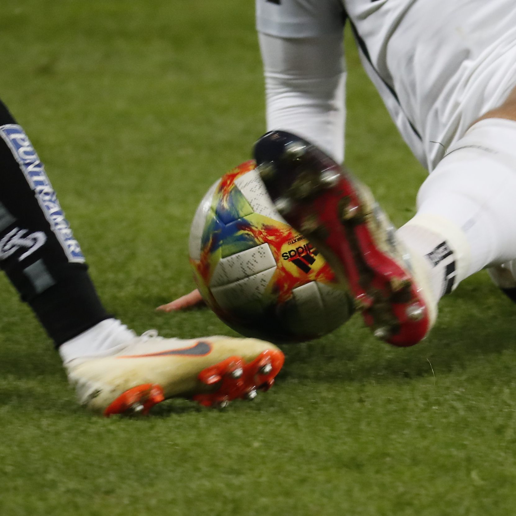 Bis Anfang Mai gibt es keinen Spielbetrieb in der österreichischen Bundesliga.