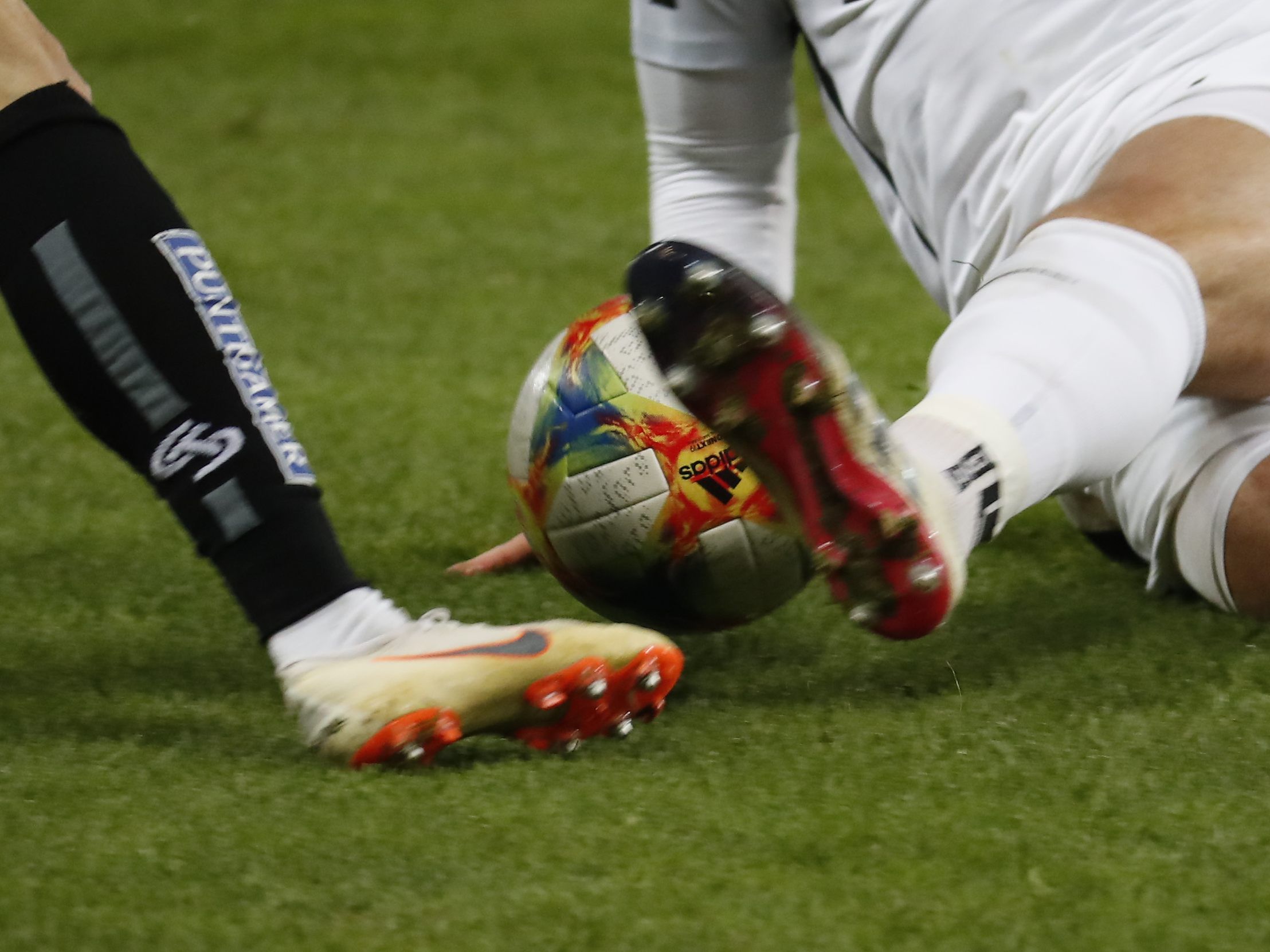 Bis Anfang Mai gibt es keinen Spielbetrieb in der österreichischen Bundesliga.