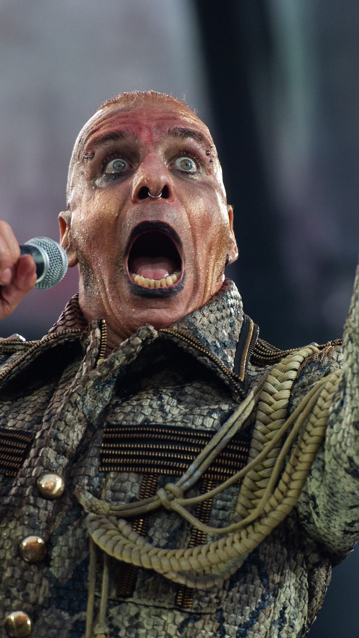 Till Lindemann liegt auf der Intensivstation, musste zeitweise sogar um sein Leben kämpfen.