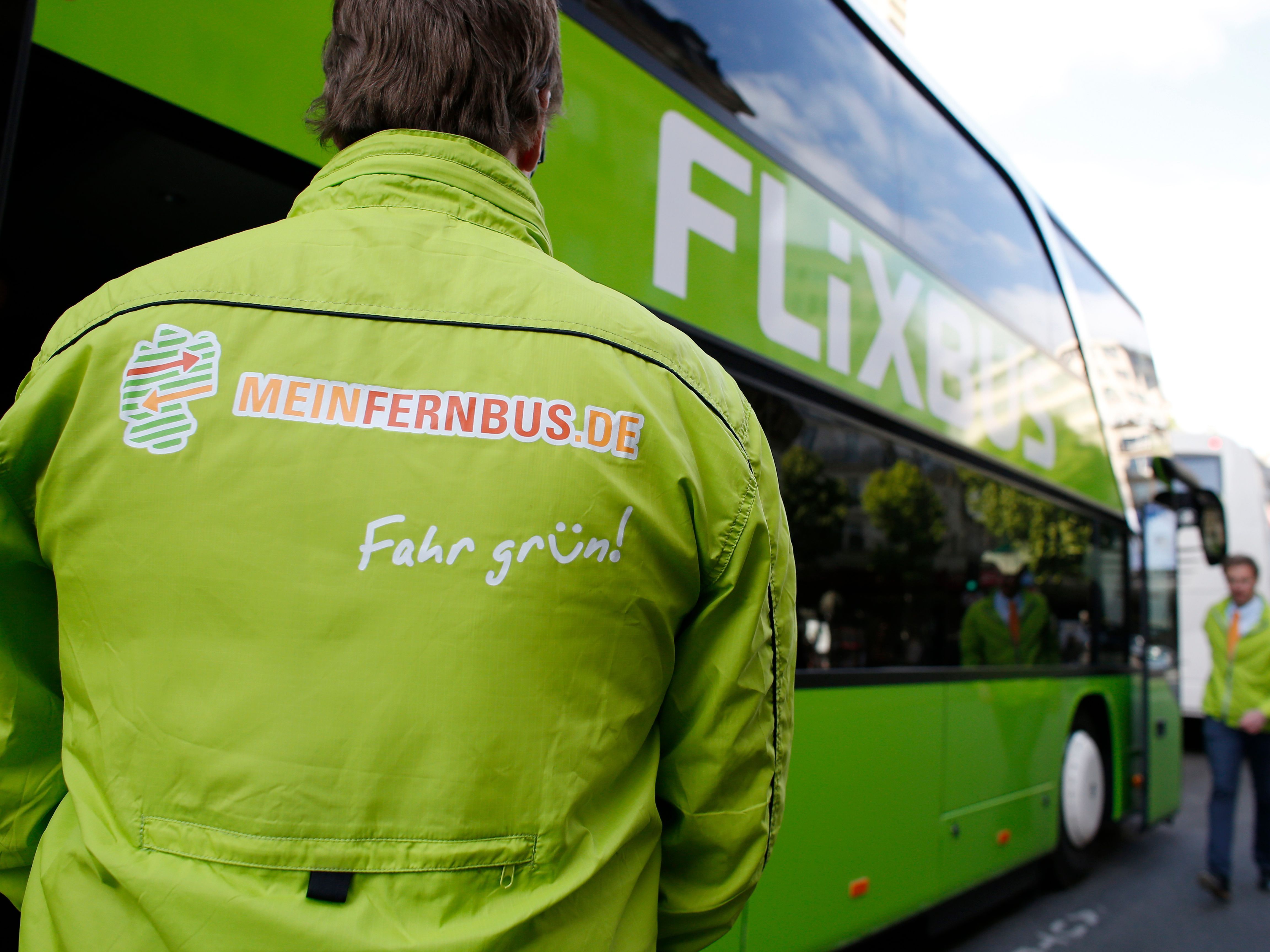 Das Fernbusunternehmen Flixbus stellt den Betrieb ab Mitternacht ein. Das Fernbusunternehmen Flixbus stellt den Betrieb ab Mitternacht ein.